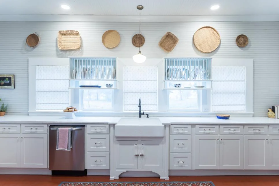 Kitchen 2 Before - Simmons.jpg