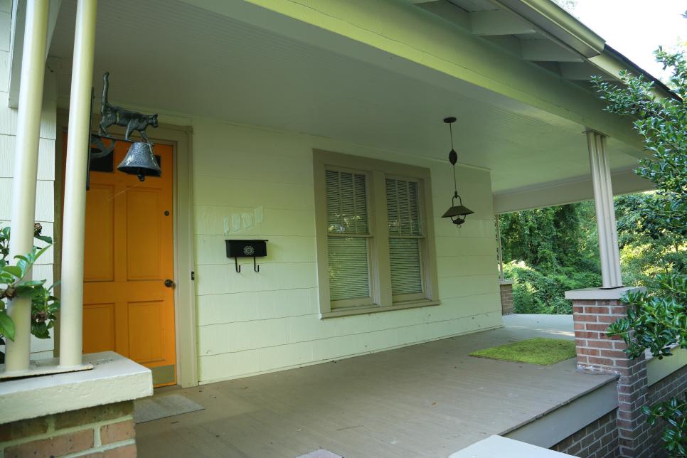 Exterior Front Porch Before - Guay.jpg