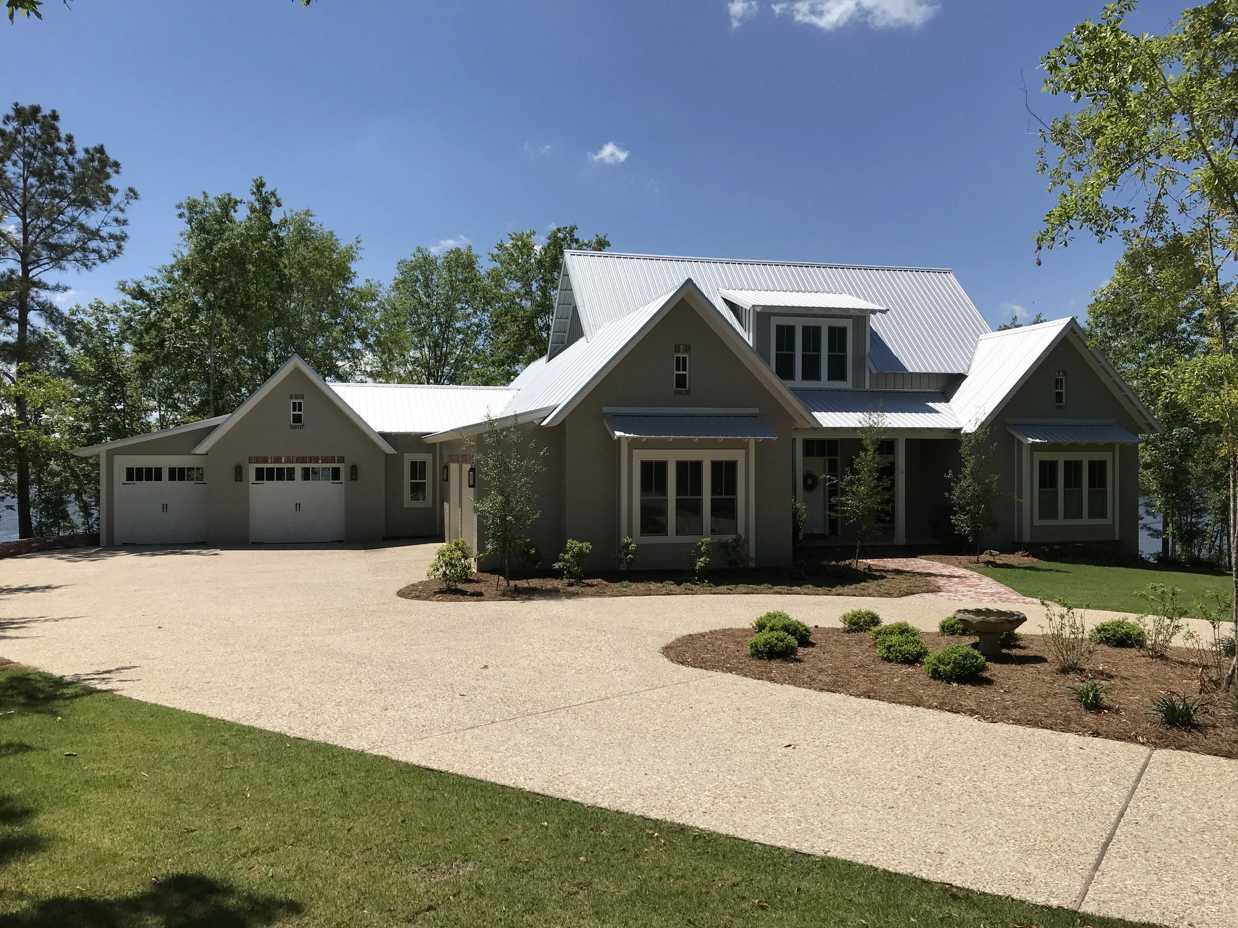 Diamondhead Front.JPG