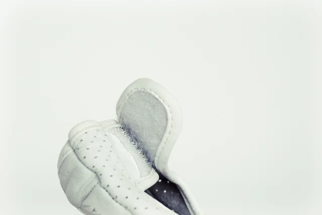 KindHuman Leather Gloves - velcro closure