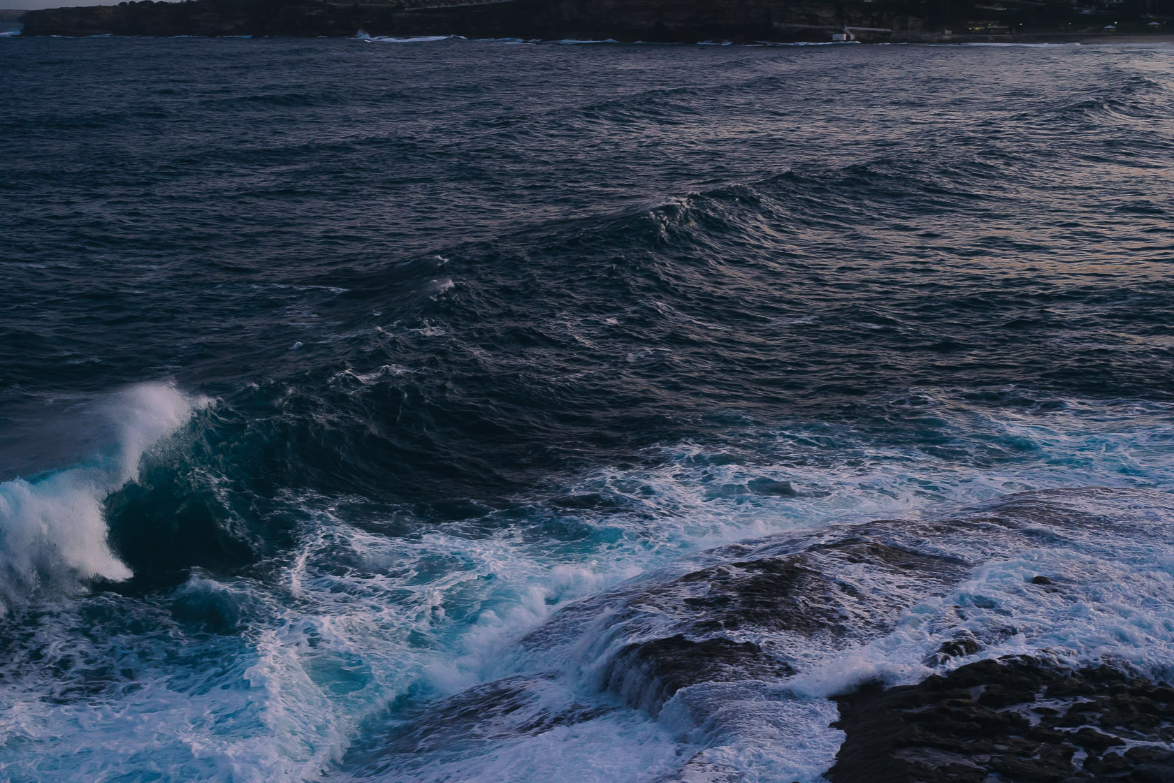  Deep blue storm swell 