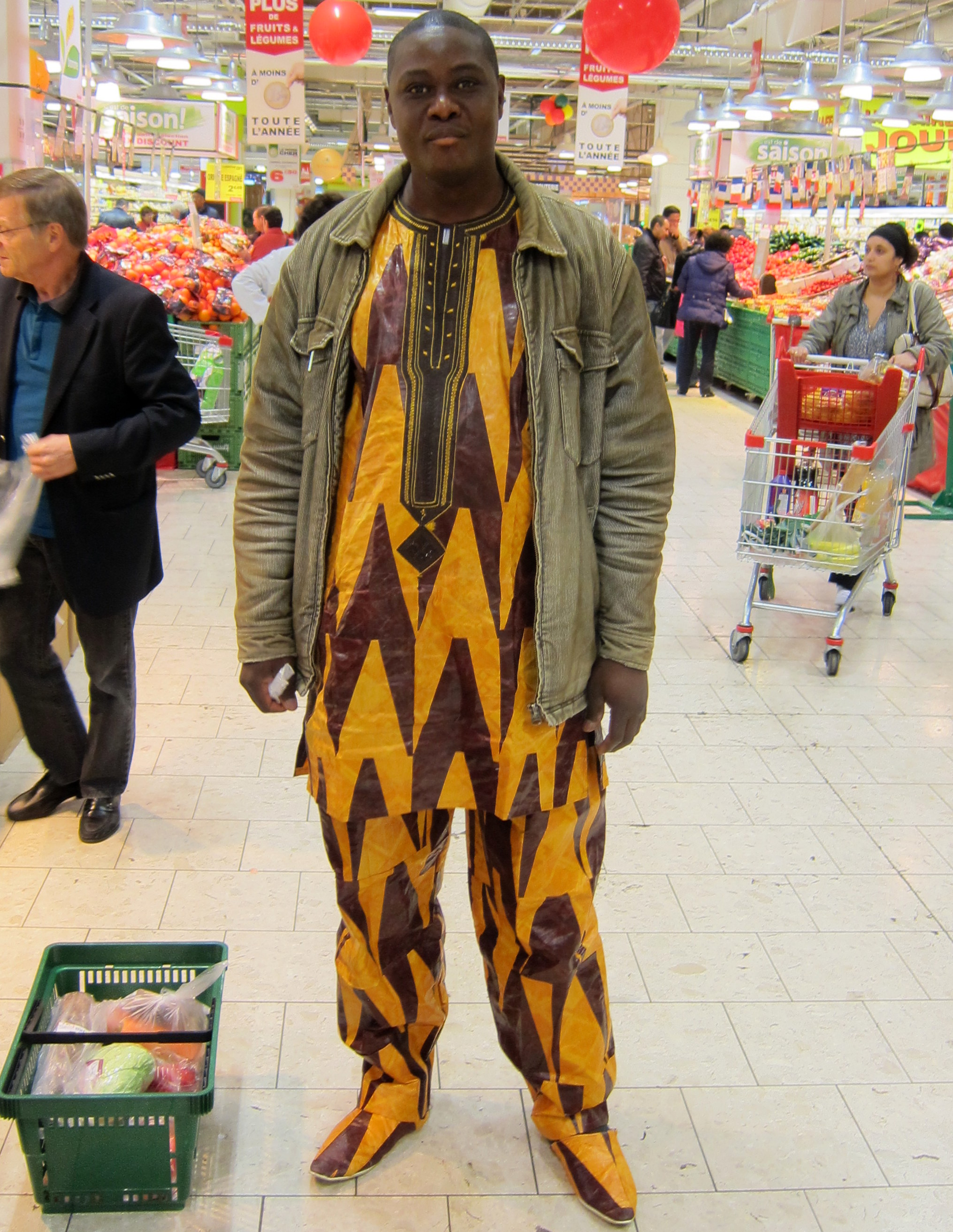  2012 in a Paris supermarket. &nbsp; I liked his outfit. 