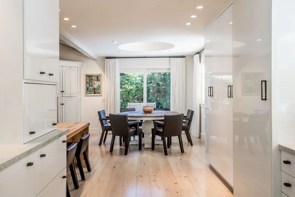 9Kitchen to Dining.jpeg