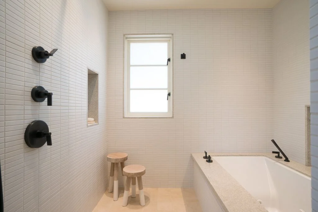 21Ensuite 1 Bath.jpeg