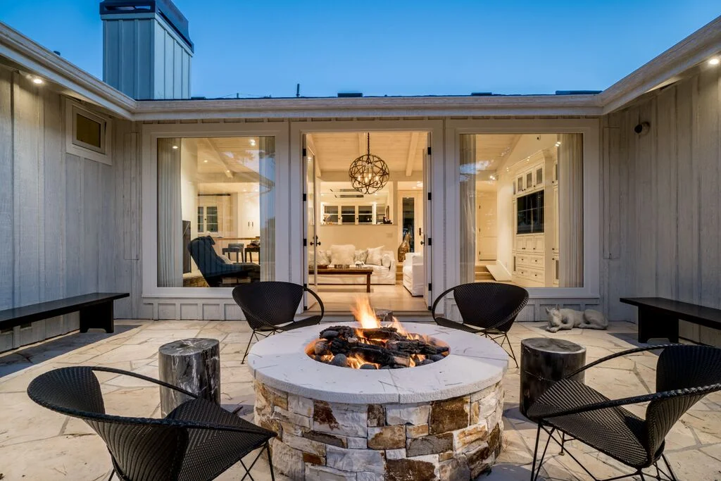 25Fire Pit to Great Room.jpeg