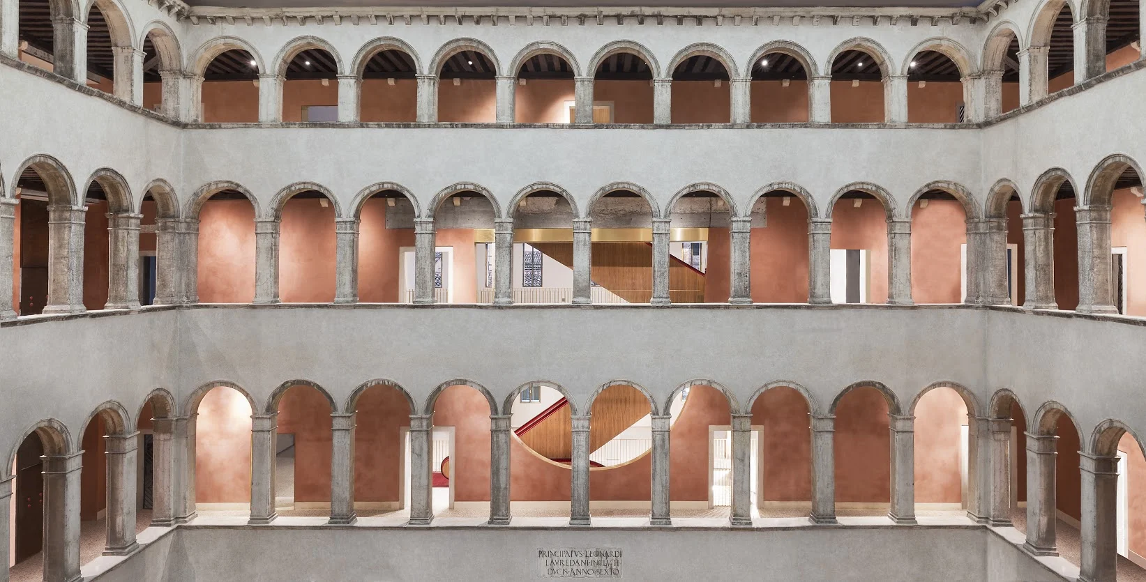 01_Fondaco dei Tedeschi.jpg