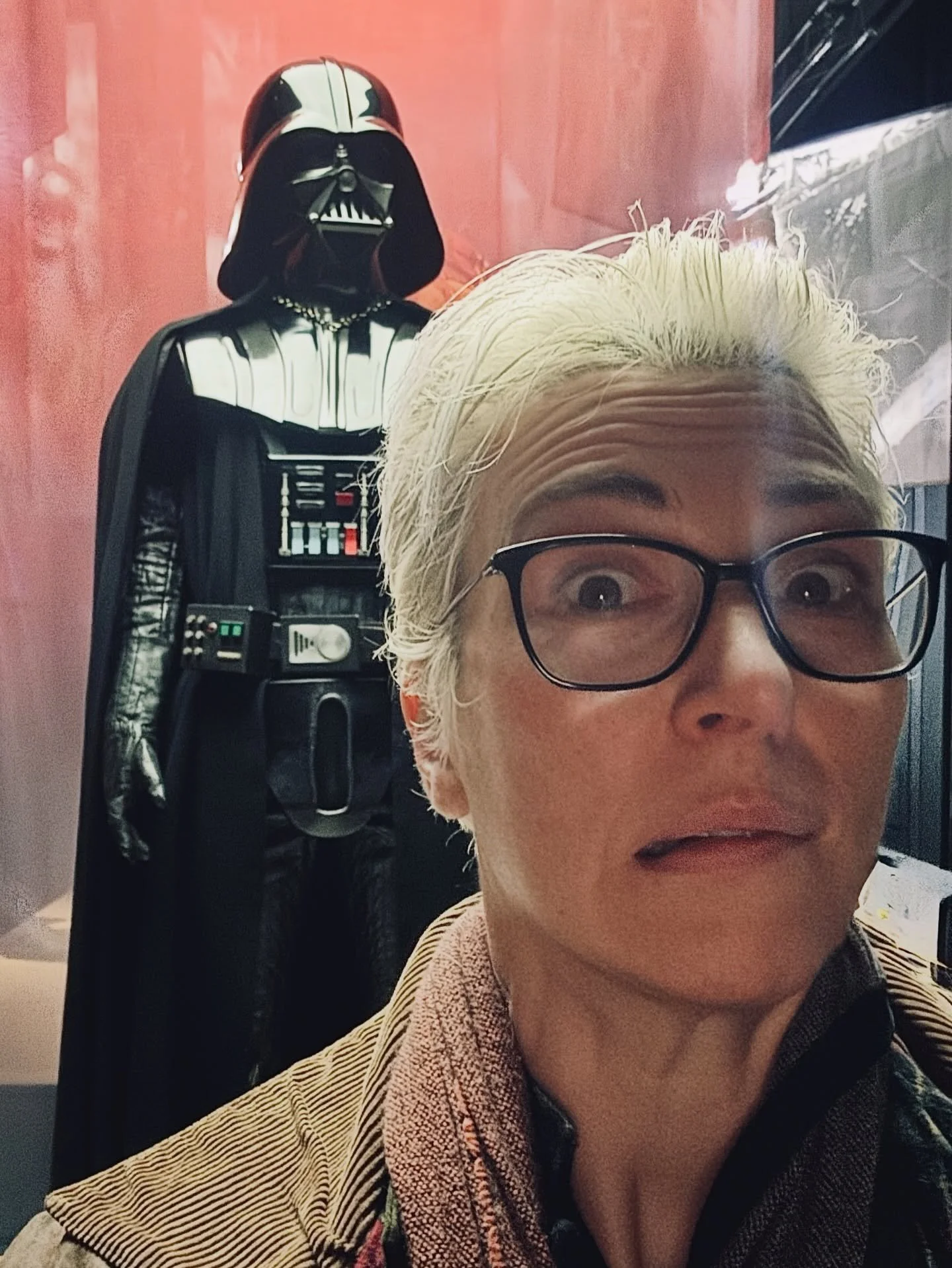 Visited the #Samurai Exhibition at the @britishmuseum yesterday and spoke about it on #frontrow on @bbcradio4 (catch up on @bbcsounds). 

The curators have done an excellent job showing how the samurai transformed from medieval warriors (horseback ar