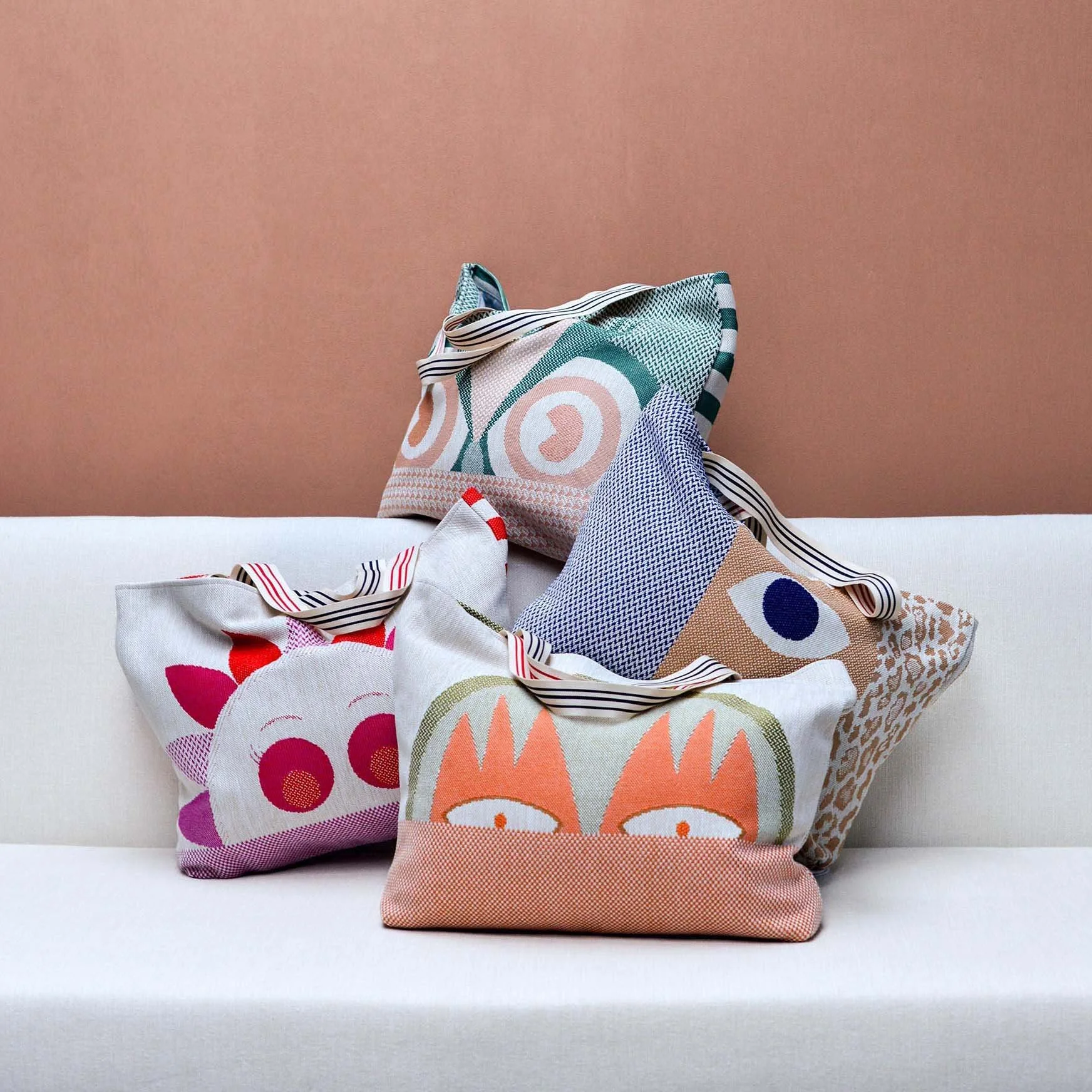 9Faces Tote Vr. kl.jpg