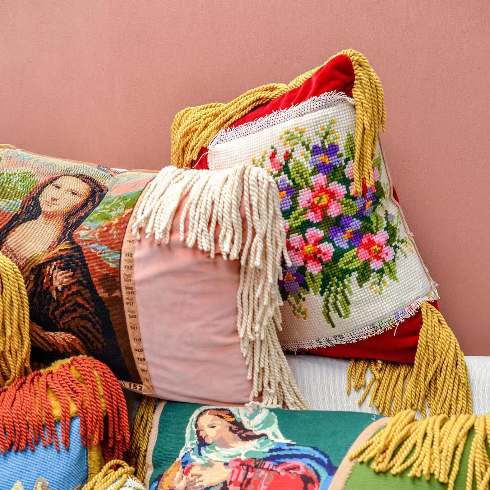 50vr Petit Point.jpg