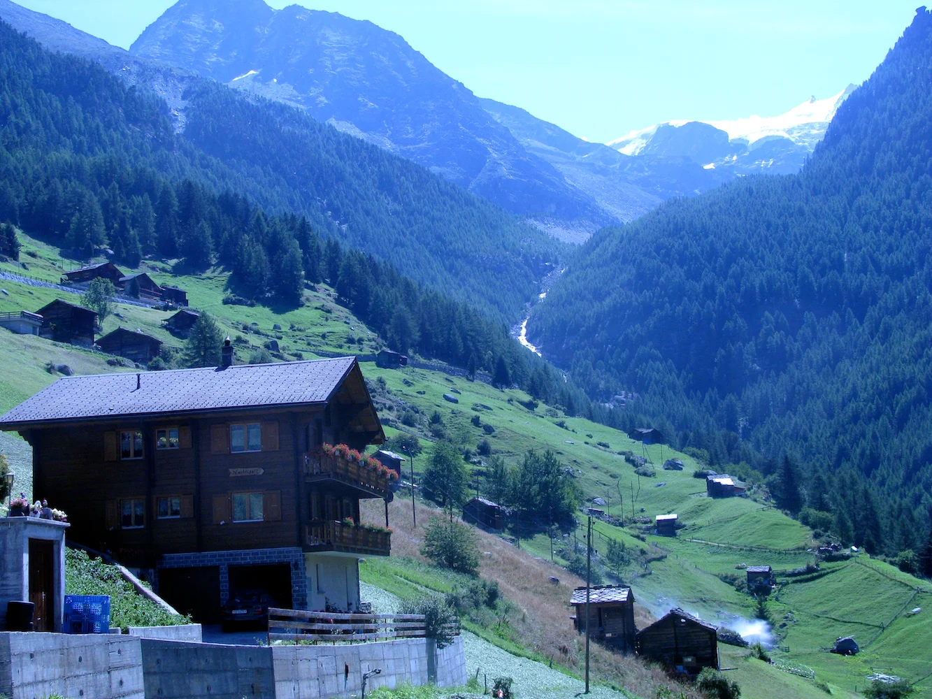 chaletspitsburgh.com (7).jpg