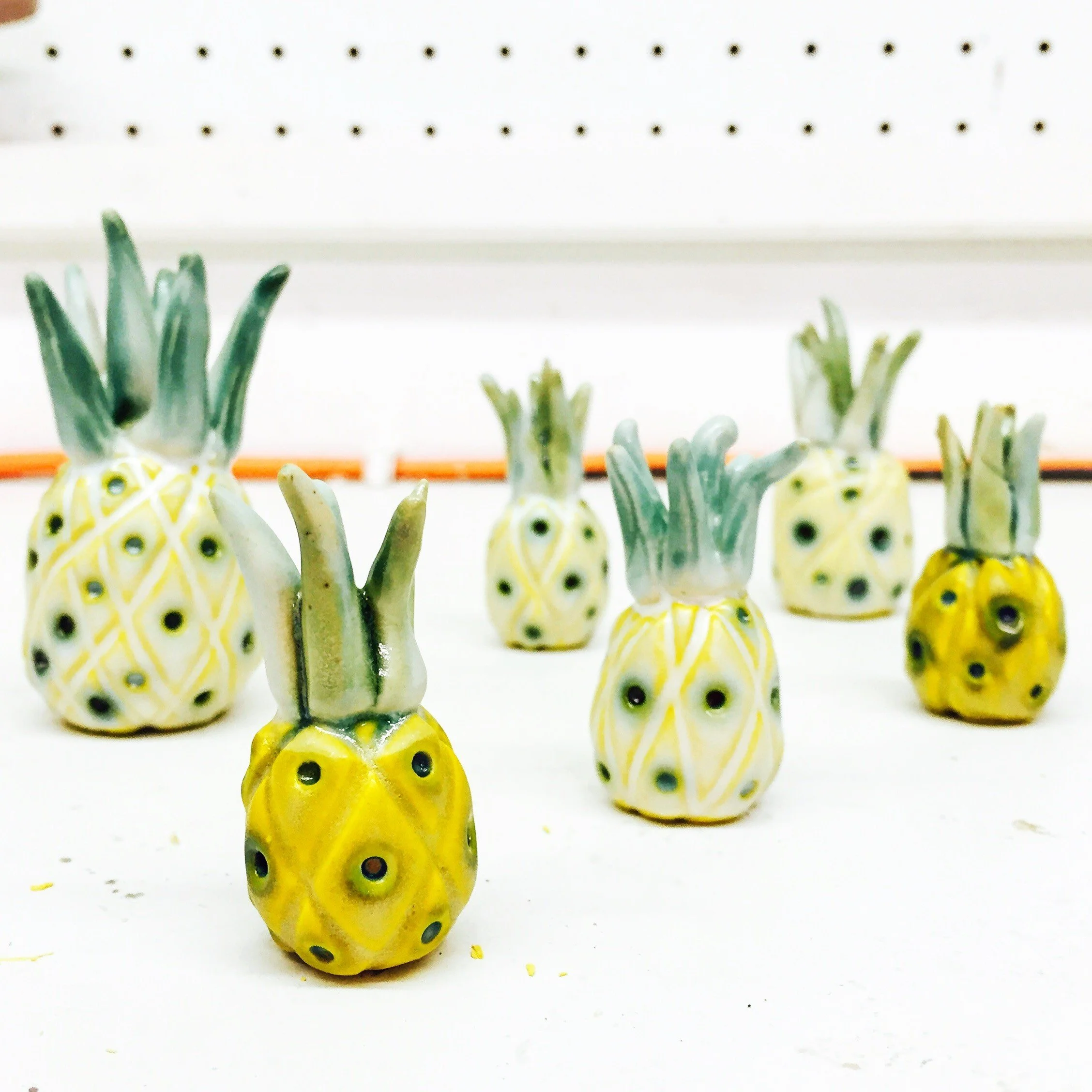 23-pineapple-crowd-ceramic-angela-martin-kobrick.jpg