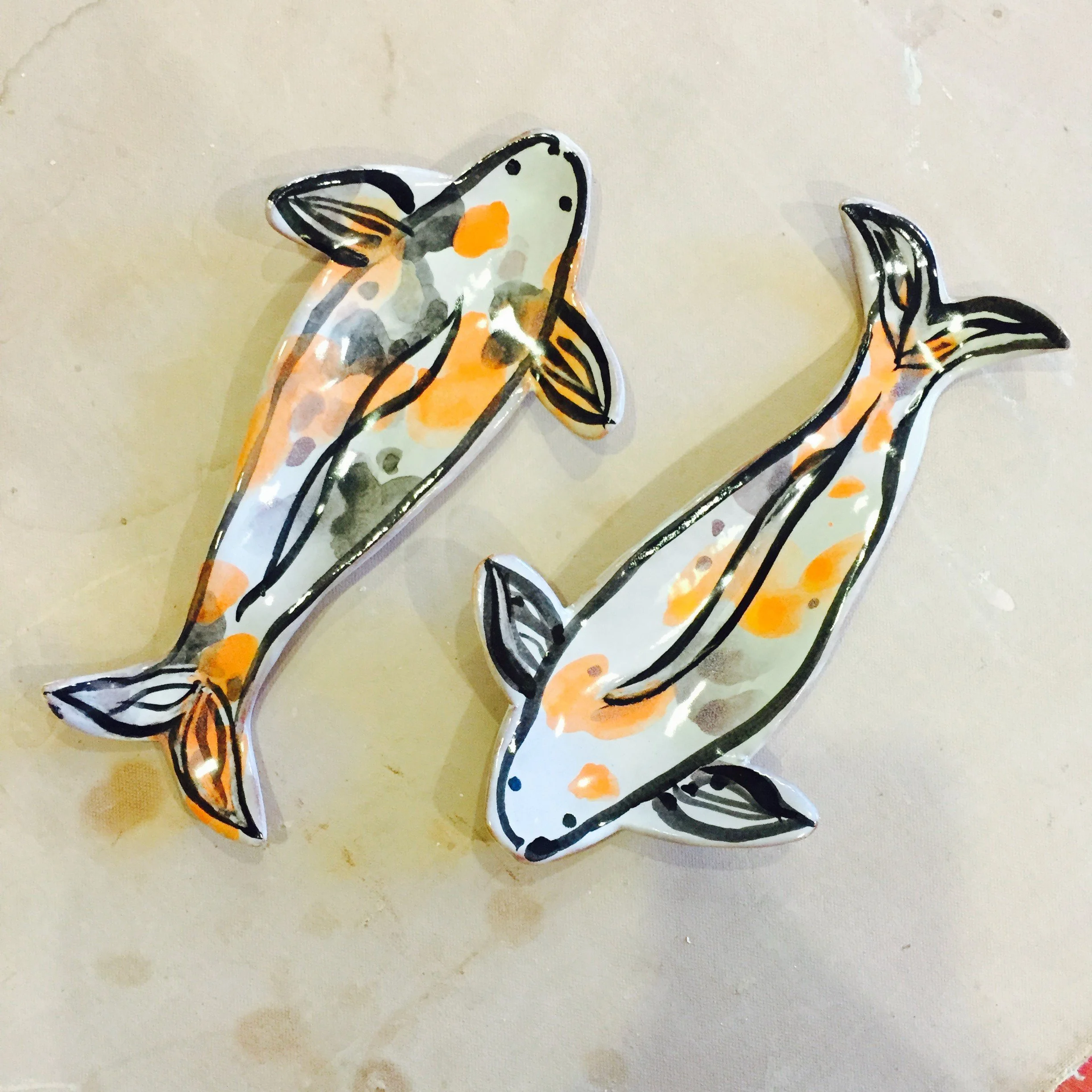 05-koi-pair-ceramic-angela-martin-kobrick.jpg