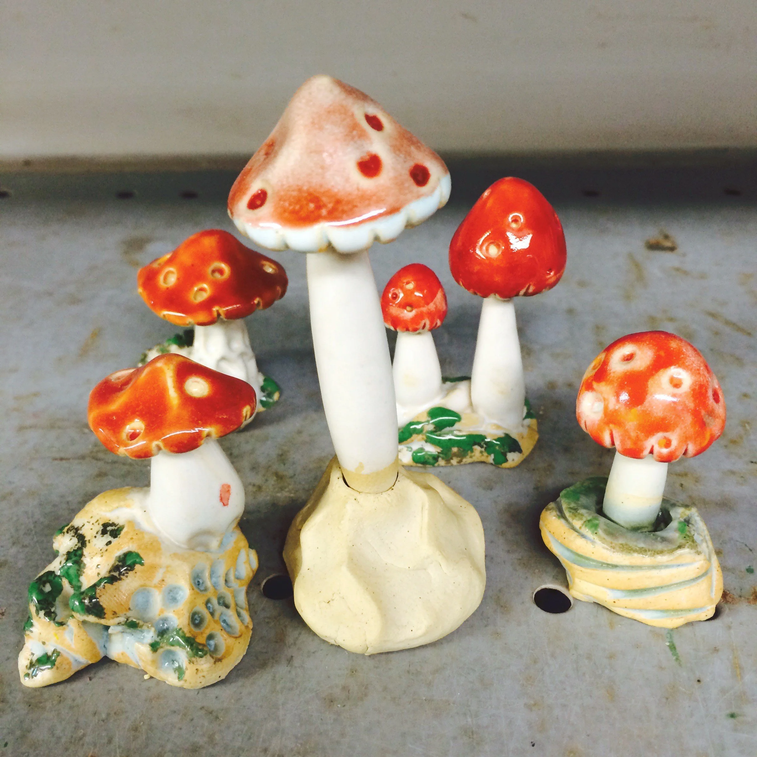 06-red-mushrooms-ceramic-angela-martin-kobrick.jpg