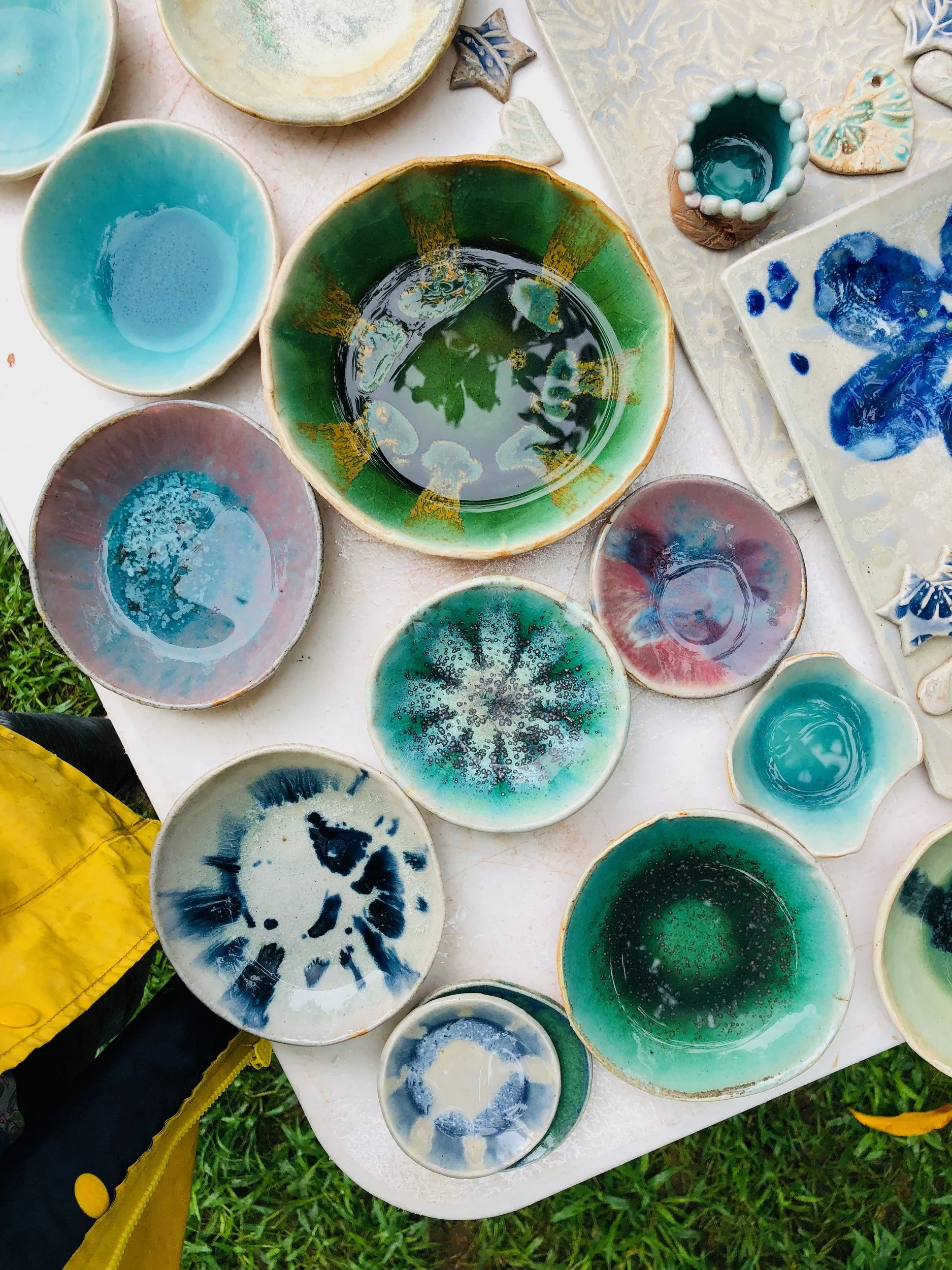 46-salt-fire-table-sept-2018-ceramic-angela-martin-kobrick.jpg