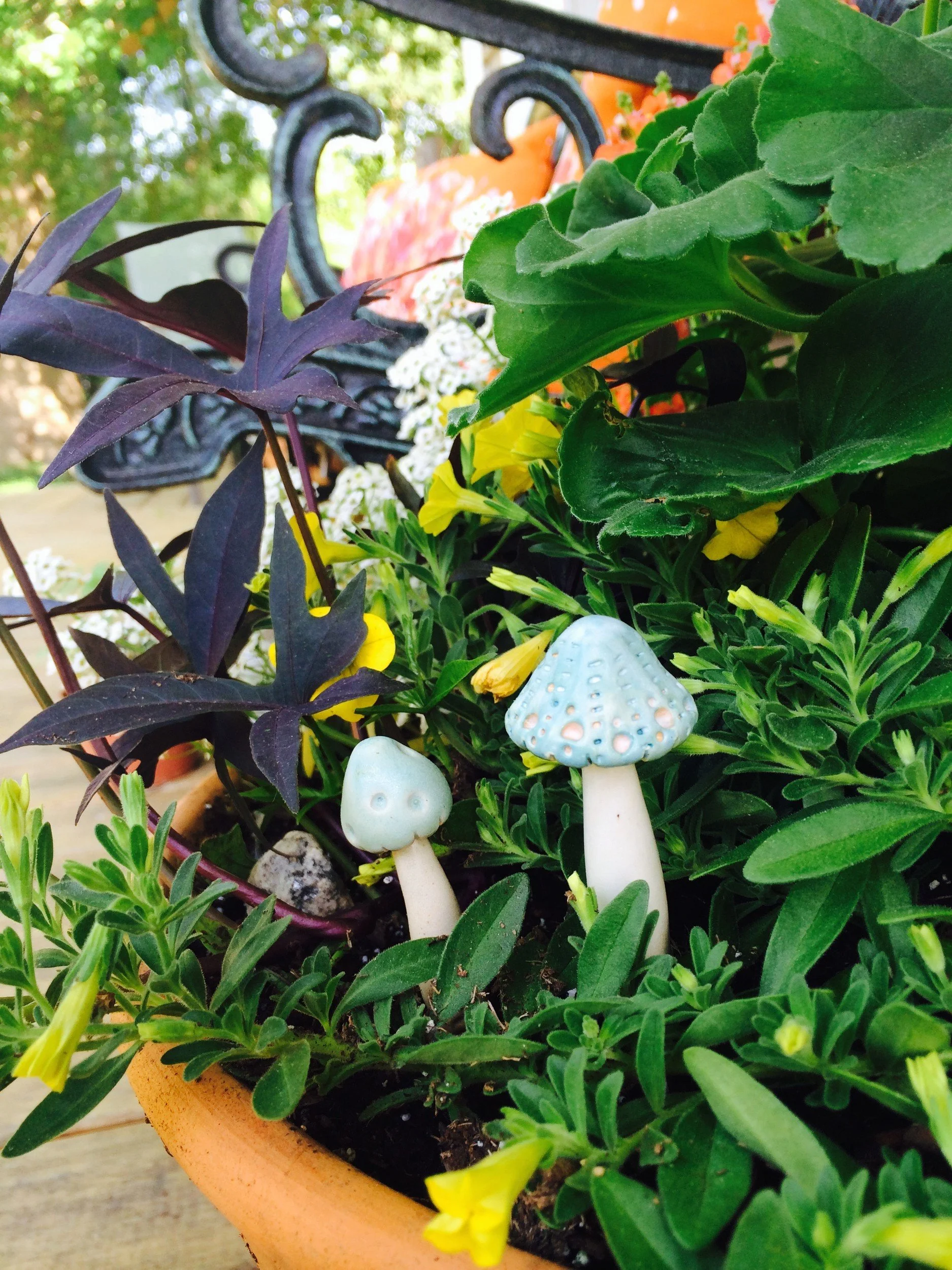 31-garden-mushrooms-ceramic-angela-martin-kobrick.jpg