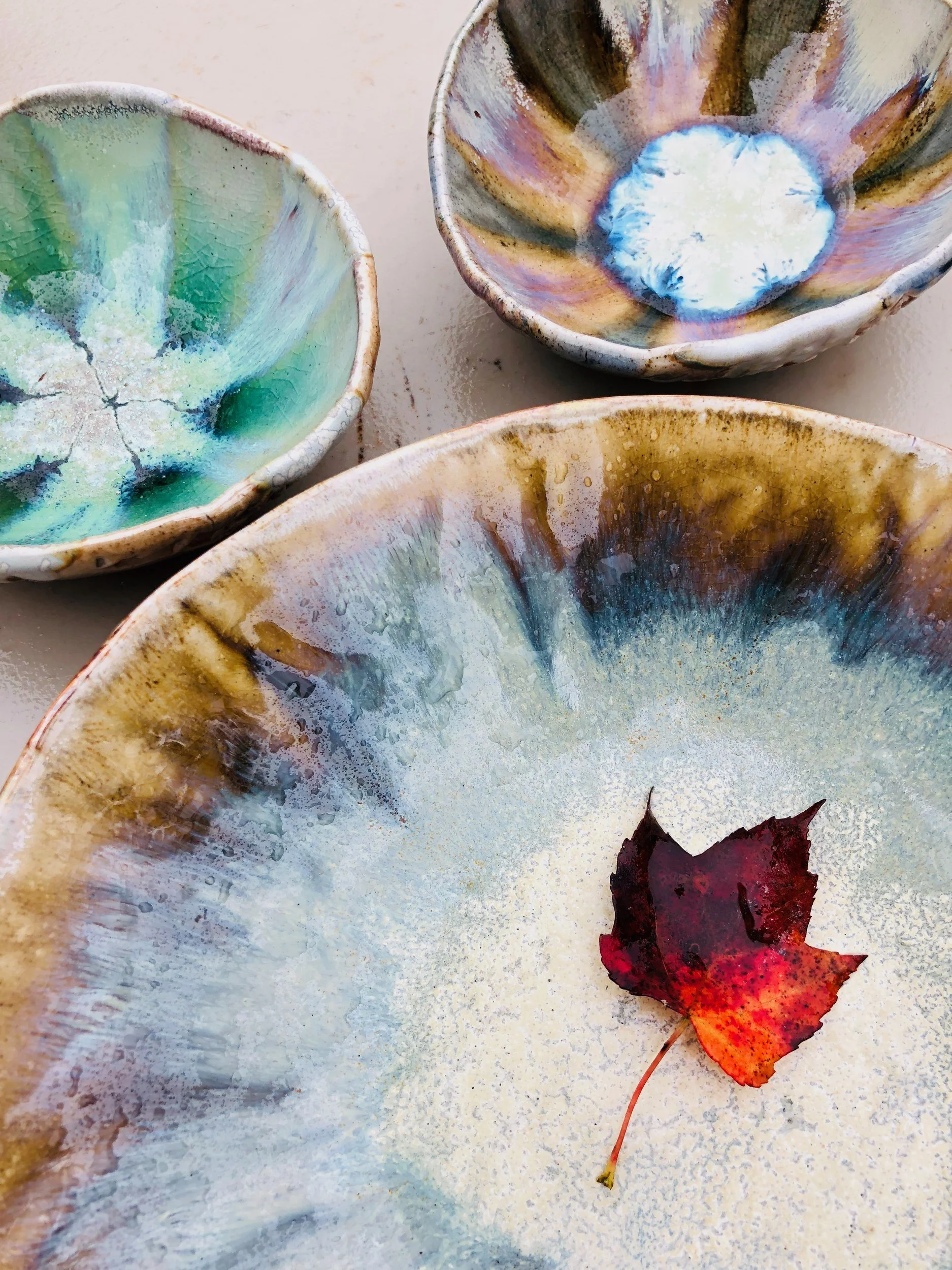 Bowls with a maple leaf · salt-fired stoneware
