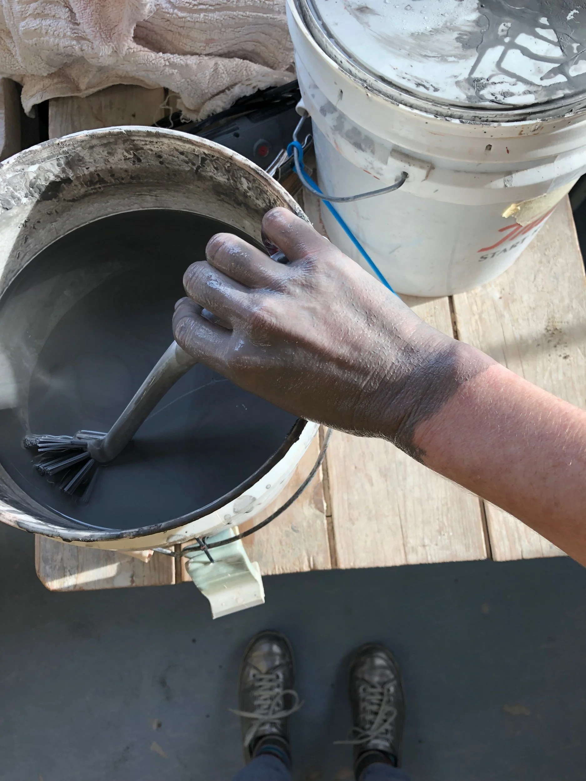 Mixing glaze