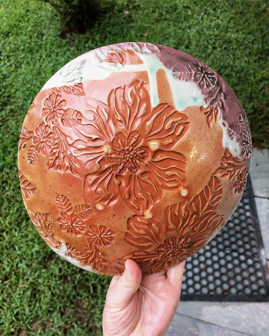 Floral textured bowl, underside · salt-fired stoneware