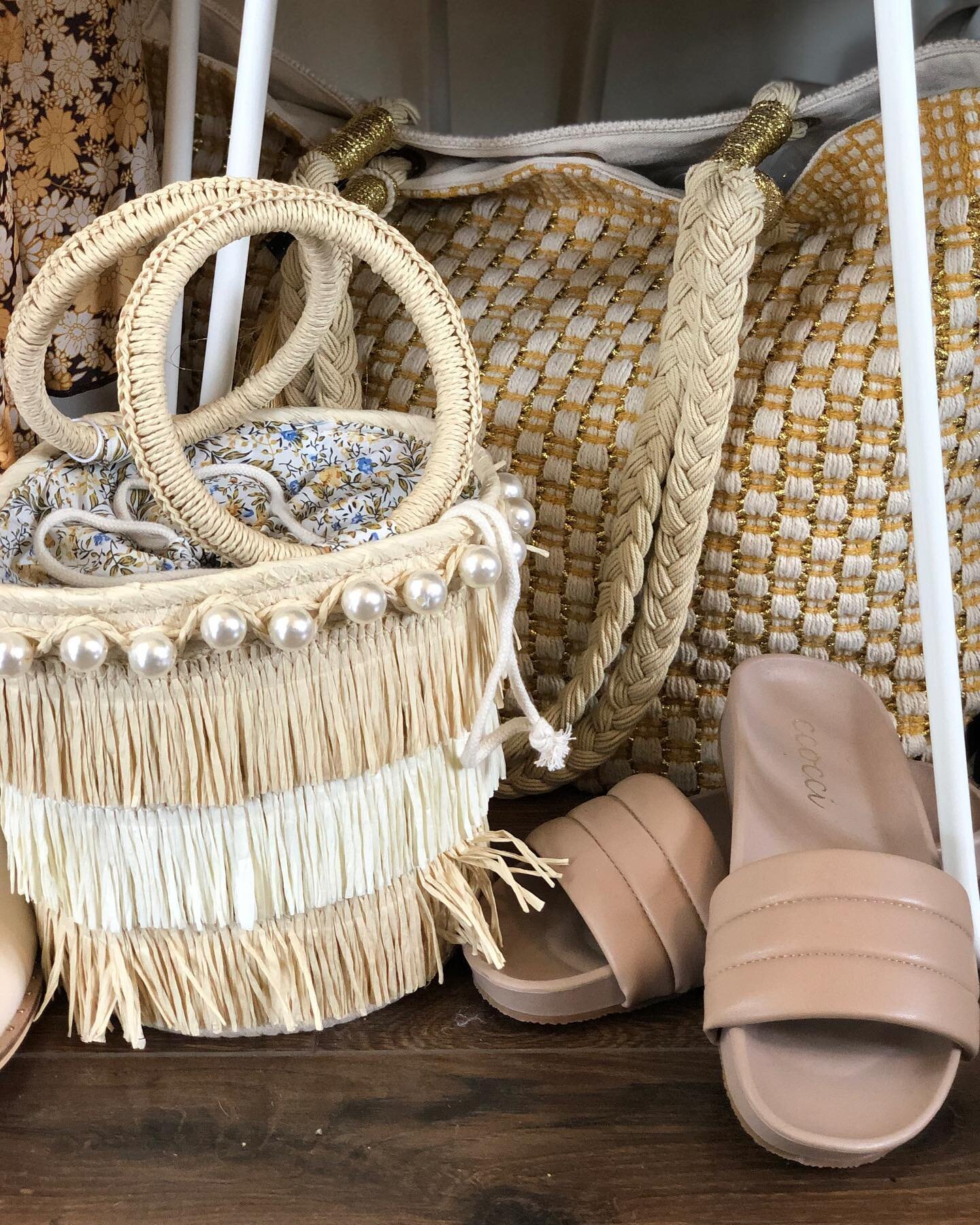 Poolside essentials ☀️ Shop adorable new summer accessories today until 6pm!