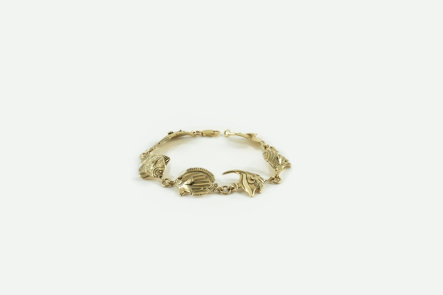 18K Tropical Fish Bracelet Circle.jpg