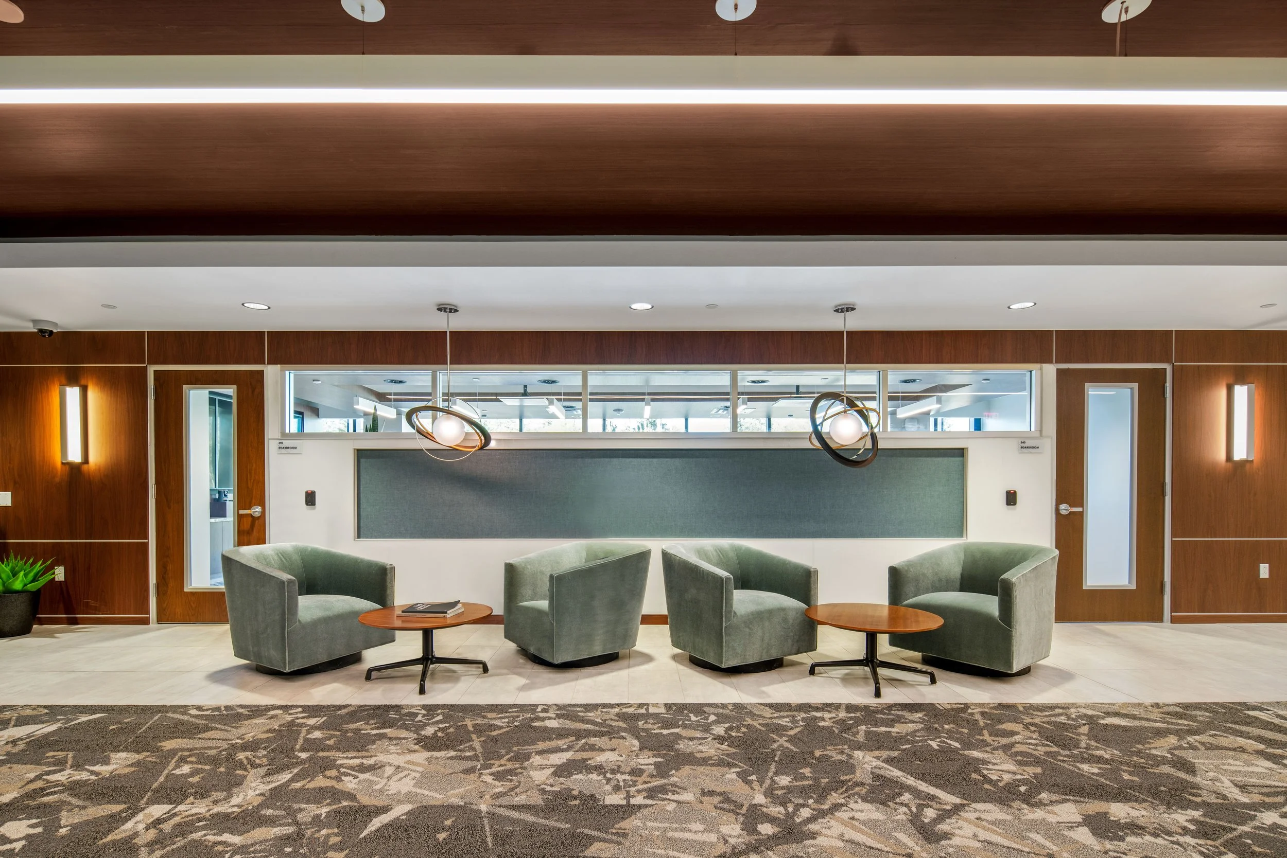 007- Doheny Eye Institute - Day 2 - 003B (small).jpg