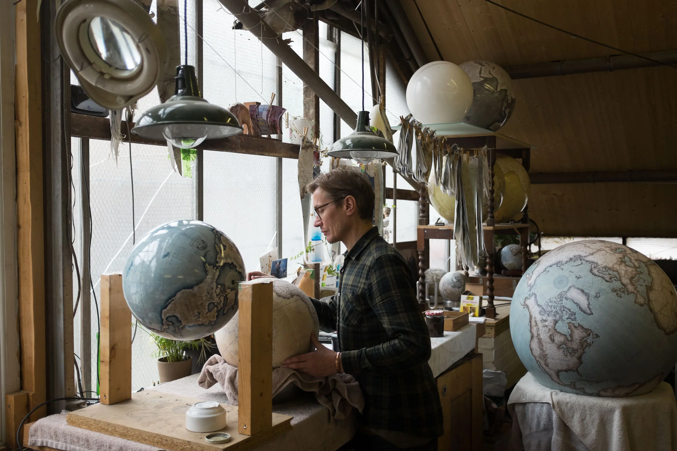 Freunde-von-Freunden-Bellerby-Globes-096.jpg