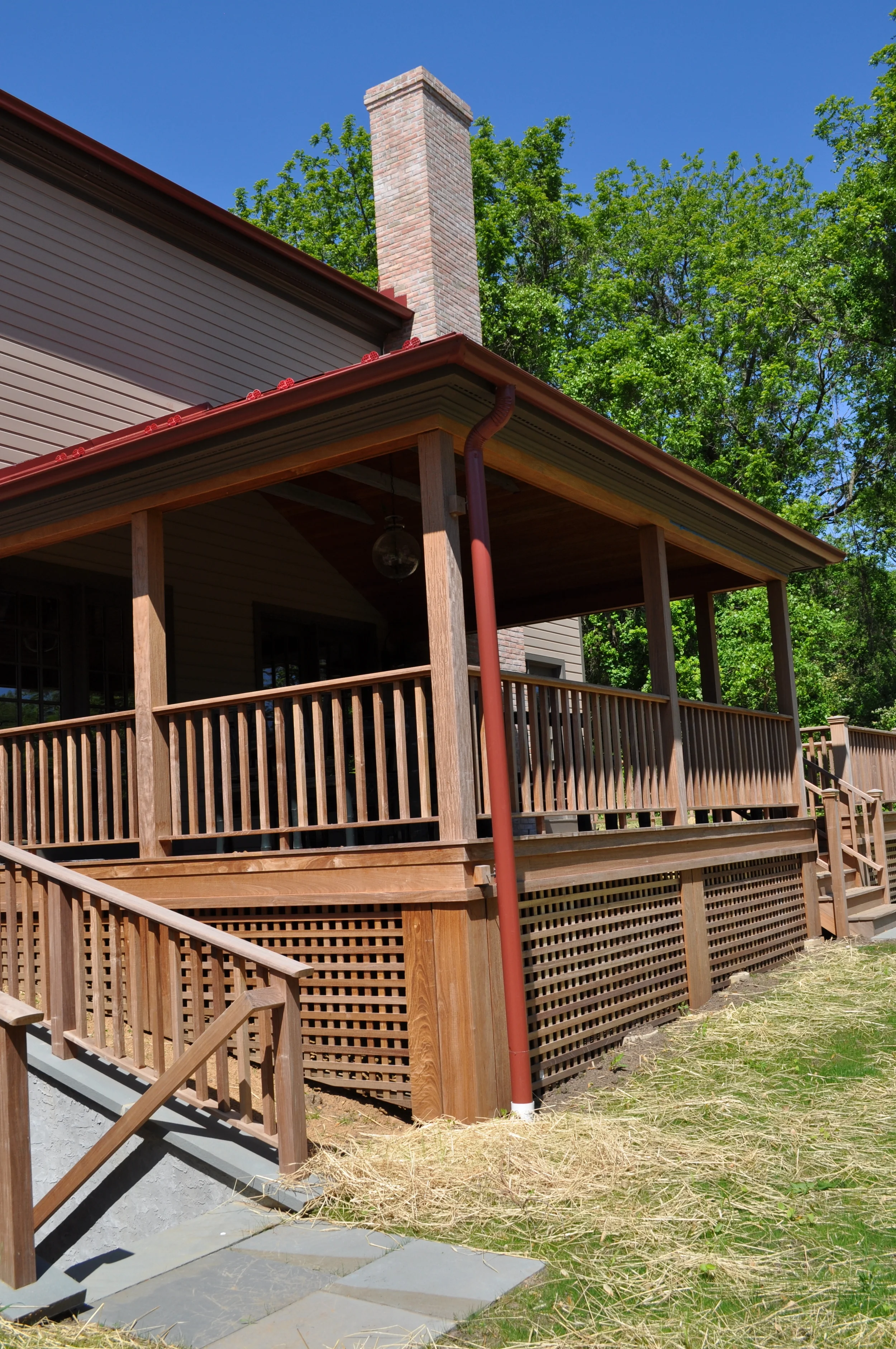  Ipe railing with mahogany lattice 