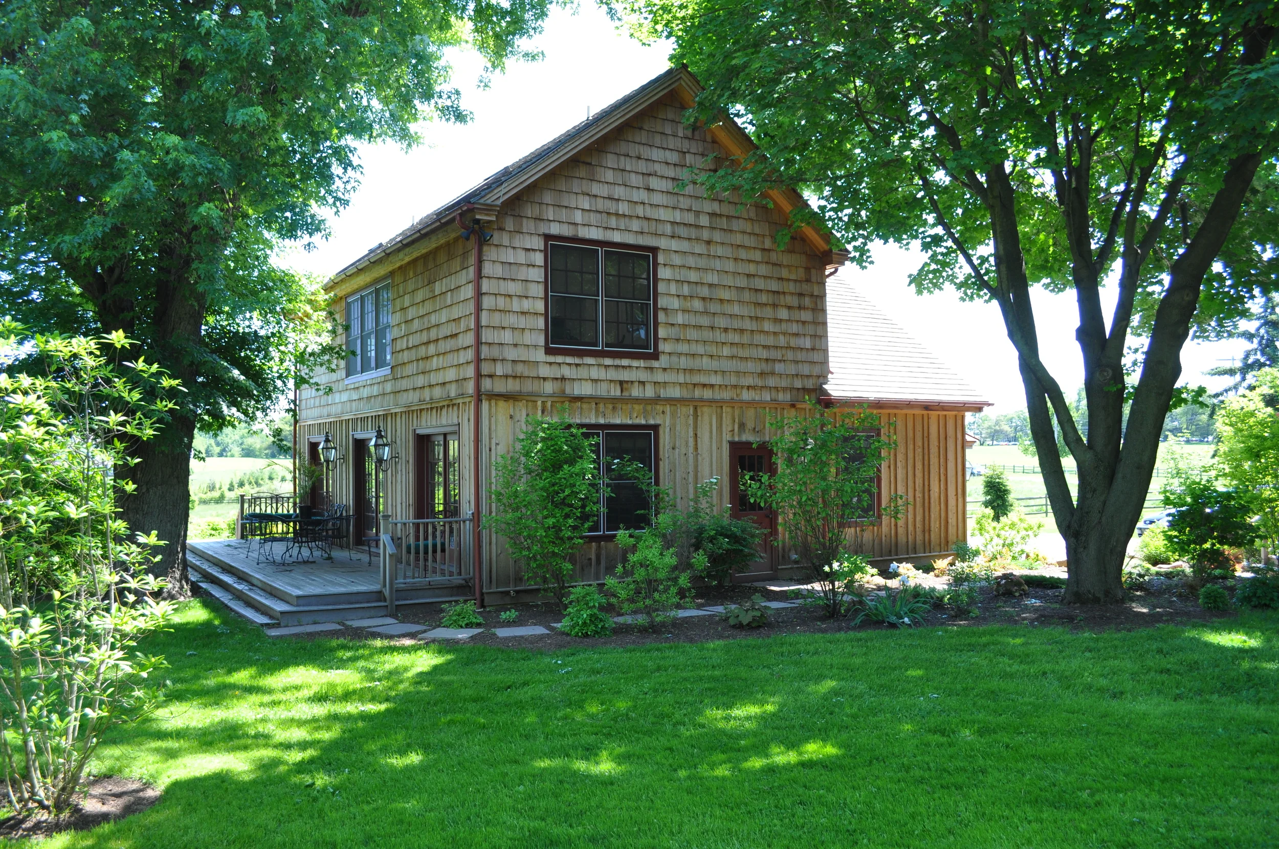  Deck with surround steps so that no railing was required 