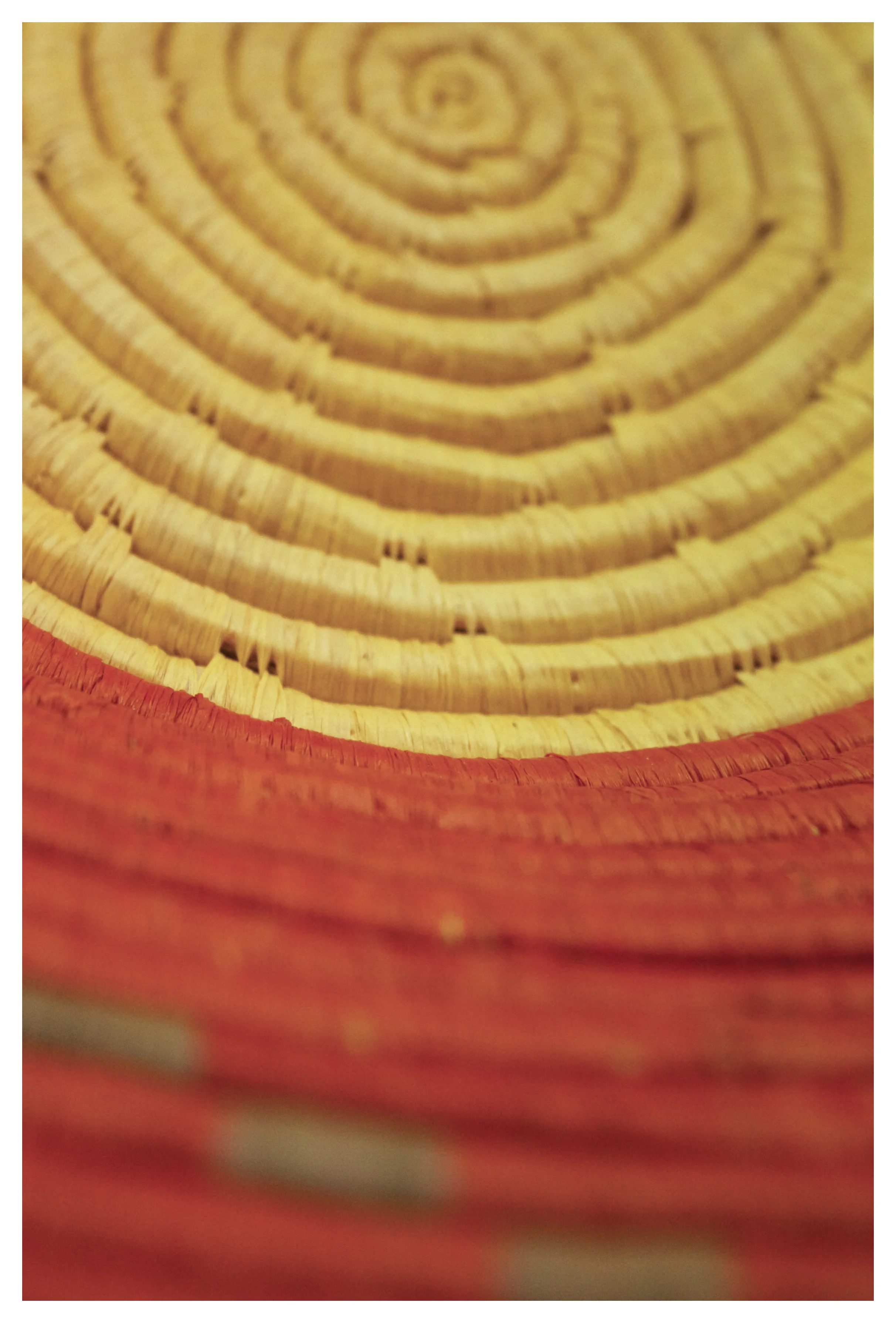 bowl_red_4.jpg