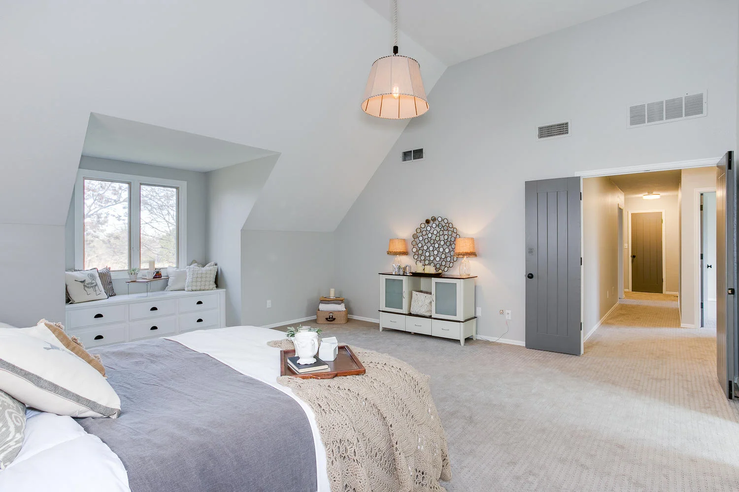 2328 N Greenleaf St Wichita KS-large-025-63-Master Bedroom-1500x1000-72dpi.jpg