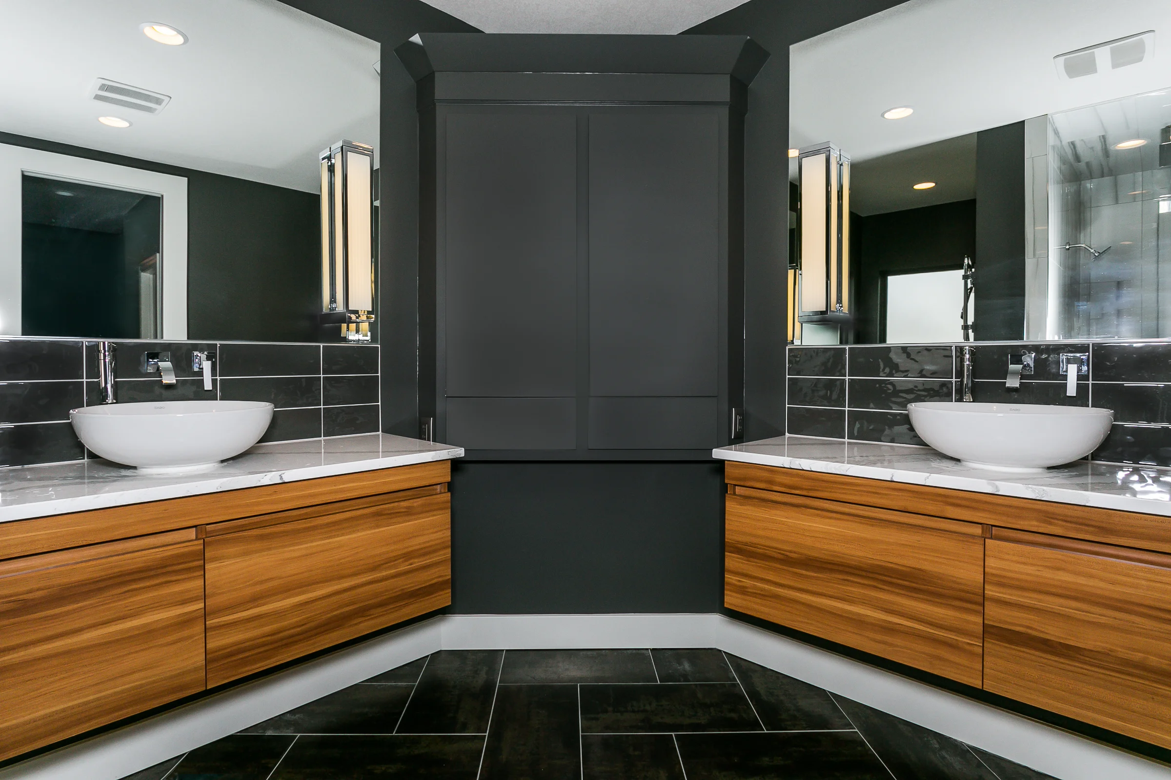 321 Gateway Master Bath-2.jpg