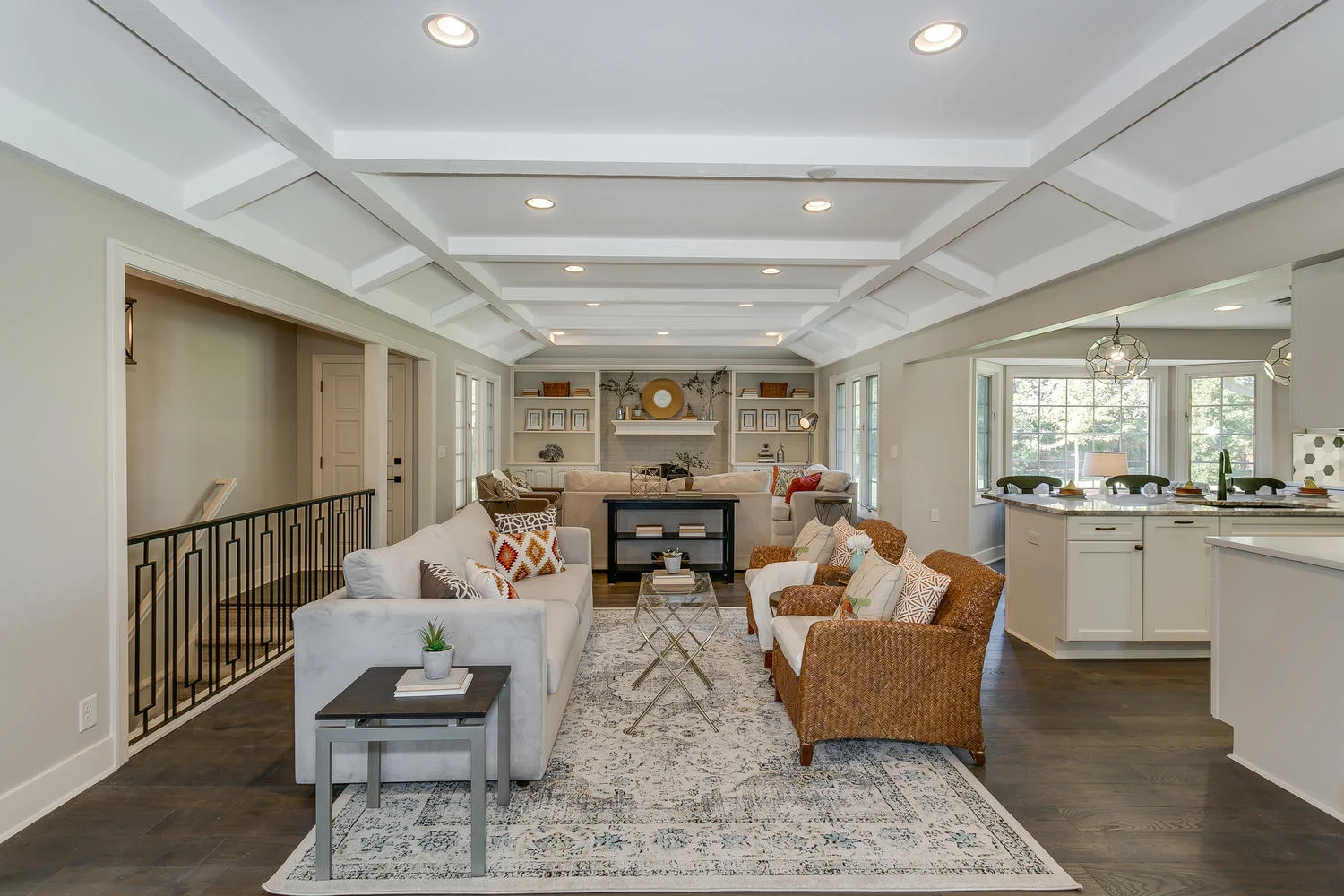 543 N Longford Ln Wichita KS-large-027-56-LivingFamily Room-1500x1000-72dpi.jpg