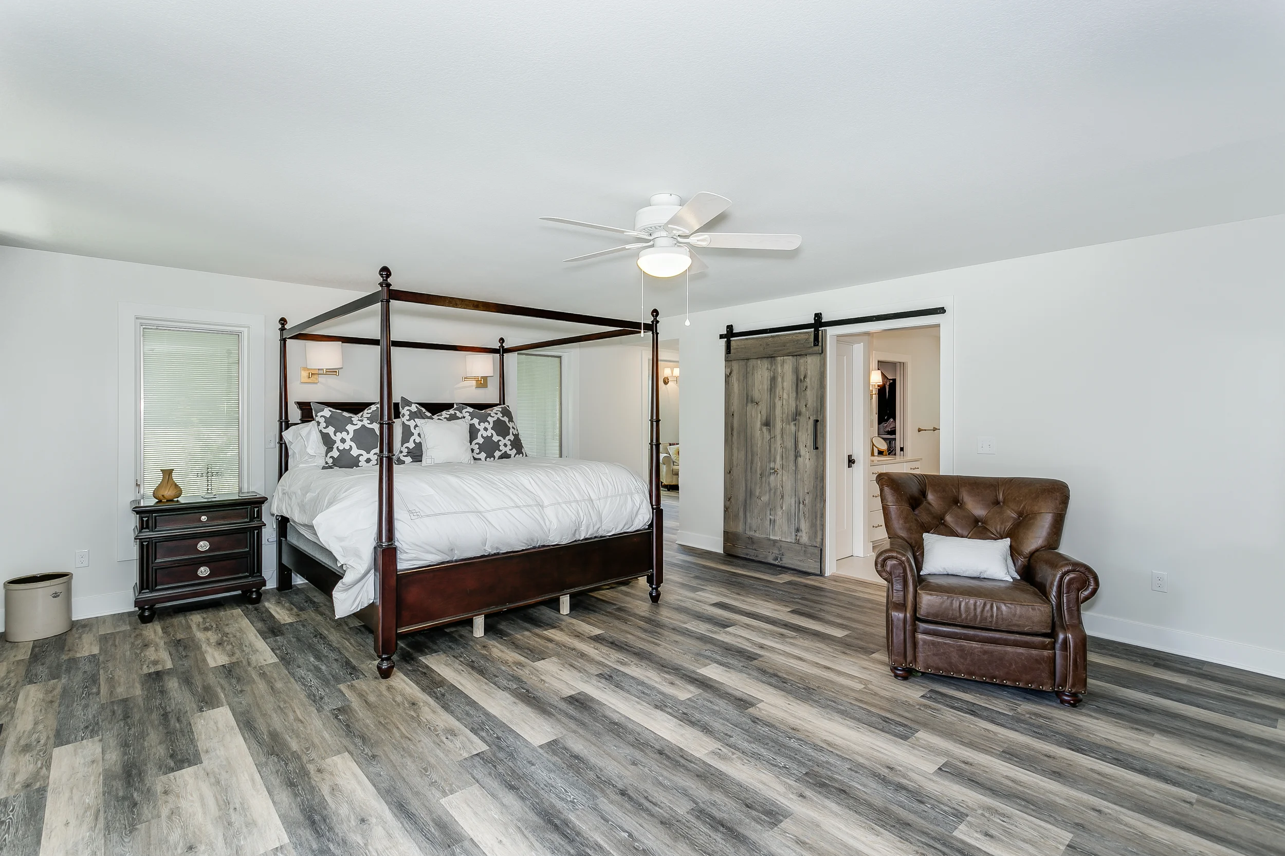 2369 SE Parallel St-24.jpg