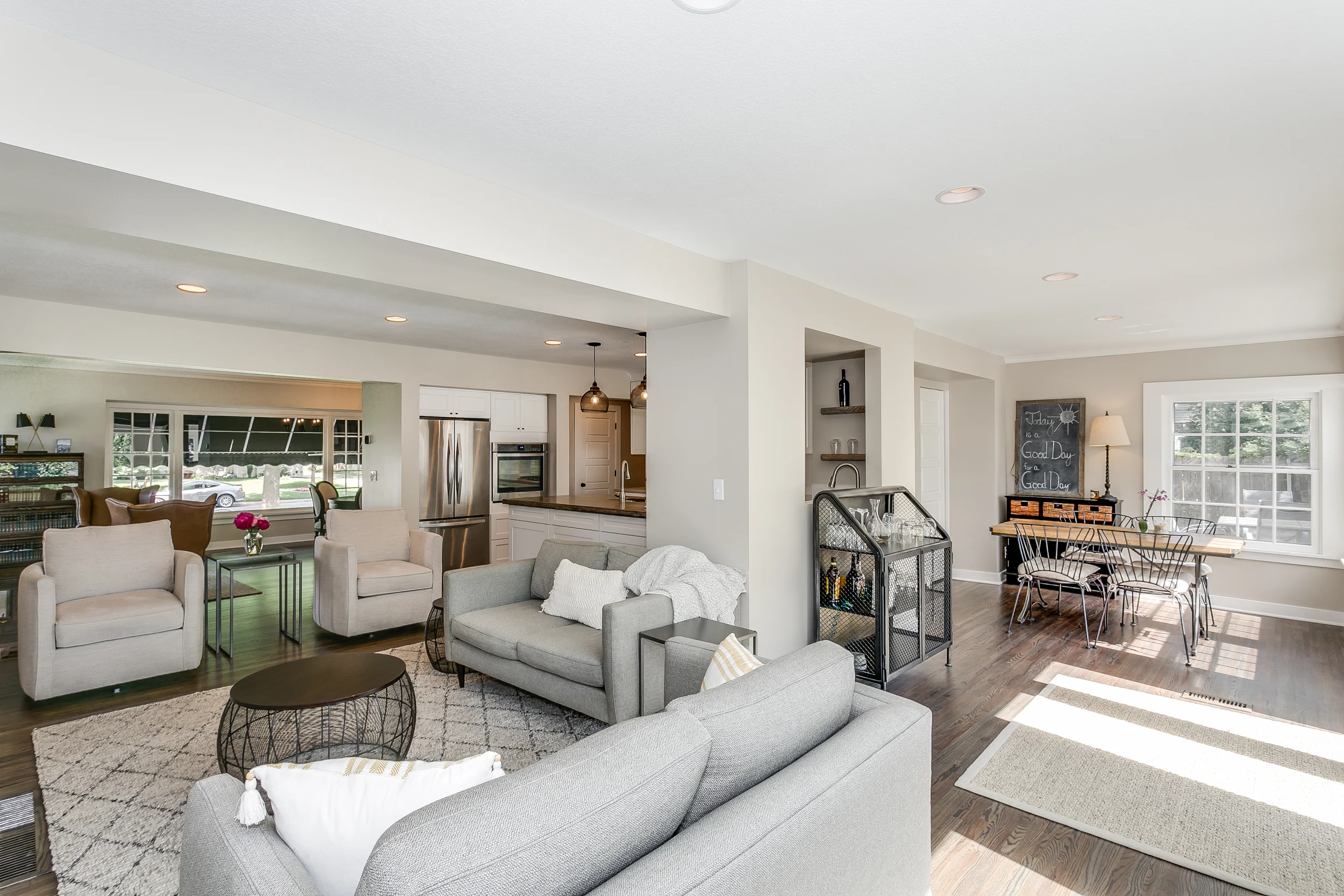 220 N Ridgewood Dr-8.jpg