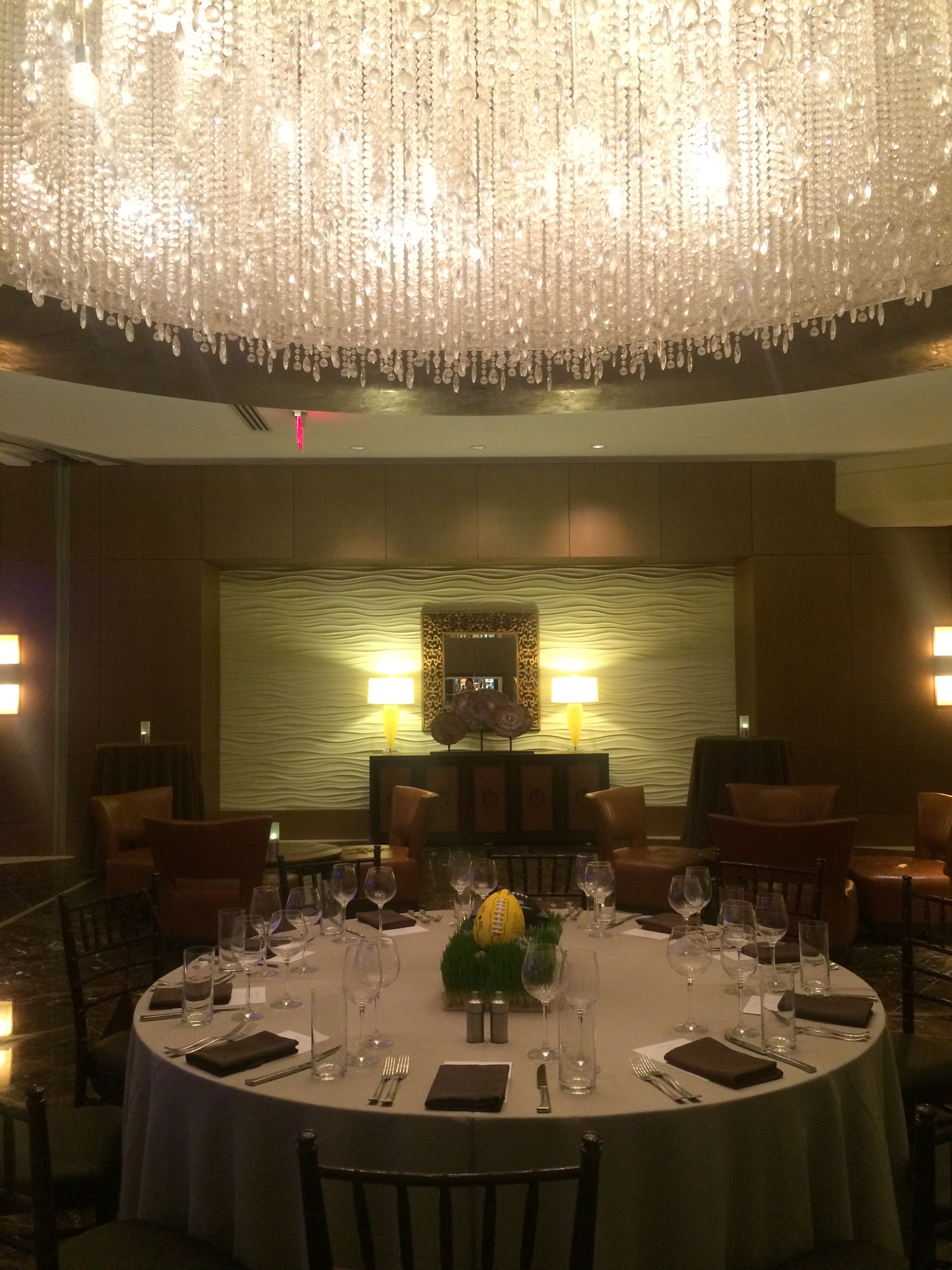 Table set for 10.