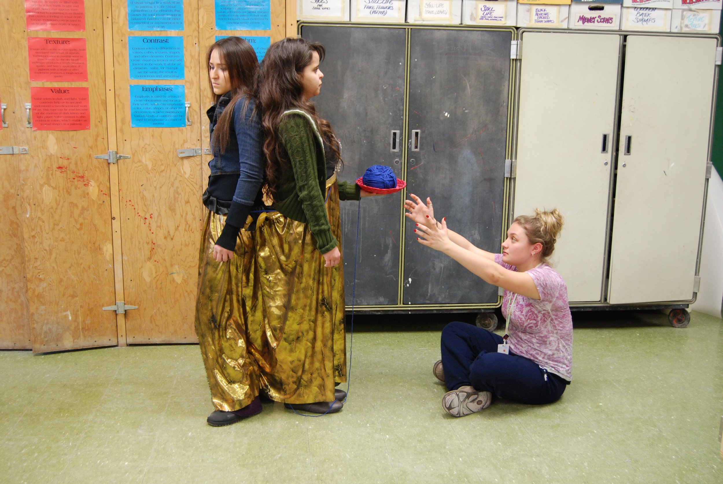 Learning about sculpture (and teamwork) through their bodies!
