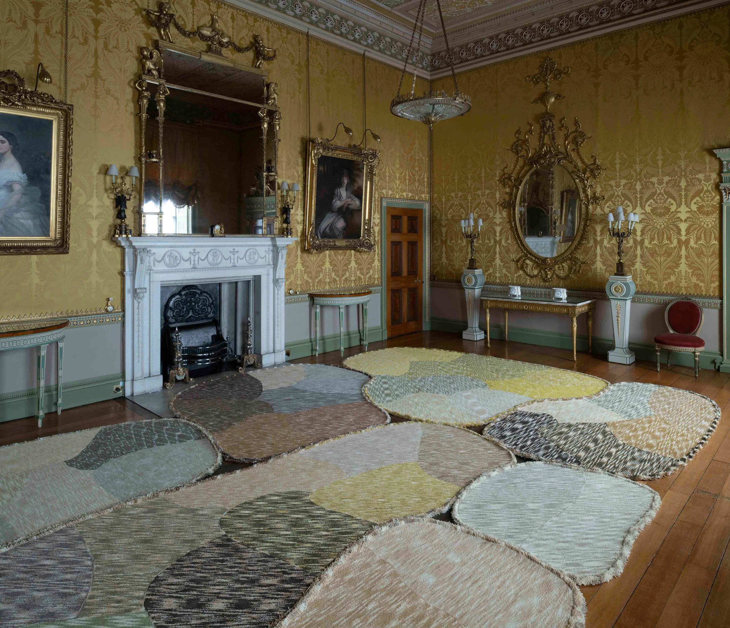 HarewoodHouseUsefulBeautiful_TheYellowDrawingRoom_MaxLamb-WEB.jpg