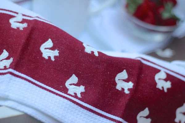 140710-pars-caeli-stamped-squirrel-towels_2.jpg