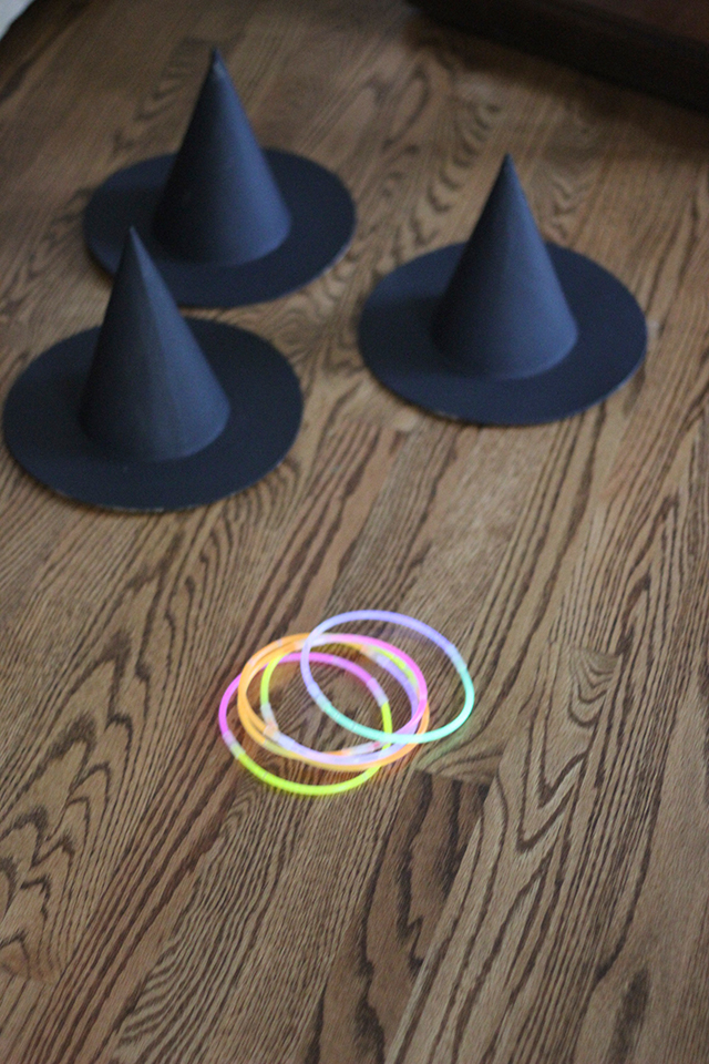 Plastic Bottle Ring Toss Game at Rs 280/piece | Plastic Toy Rings in  Dharuhera | ID: 25960459948