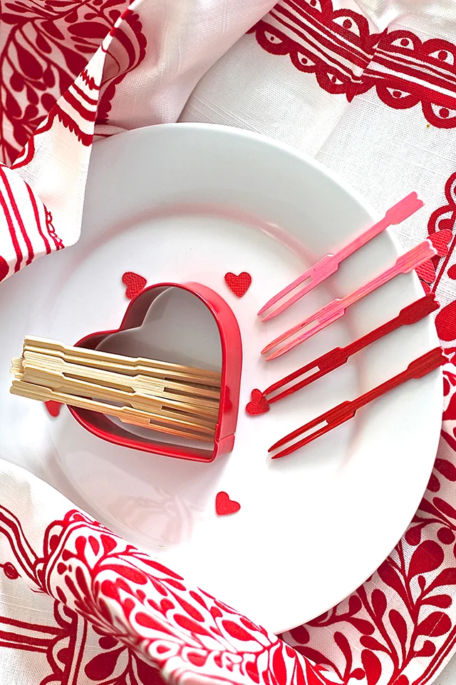Valentine conversation hearts just got a lot more tasty! Turn brownies into special messages for Valentine's Day.