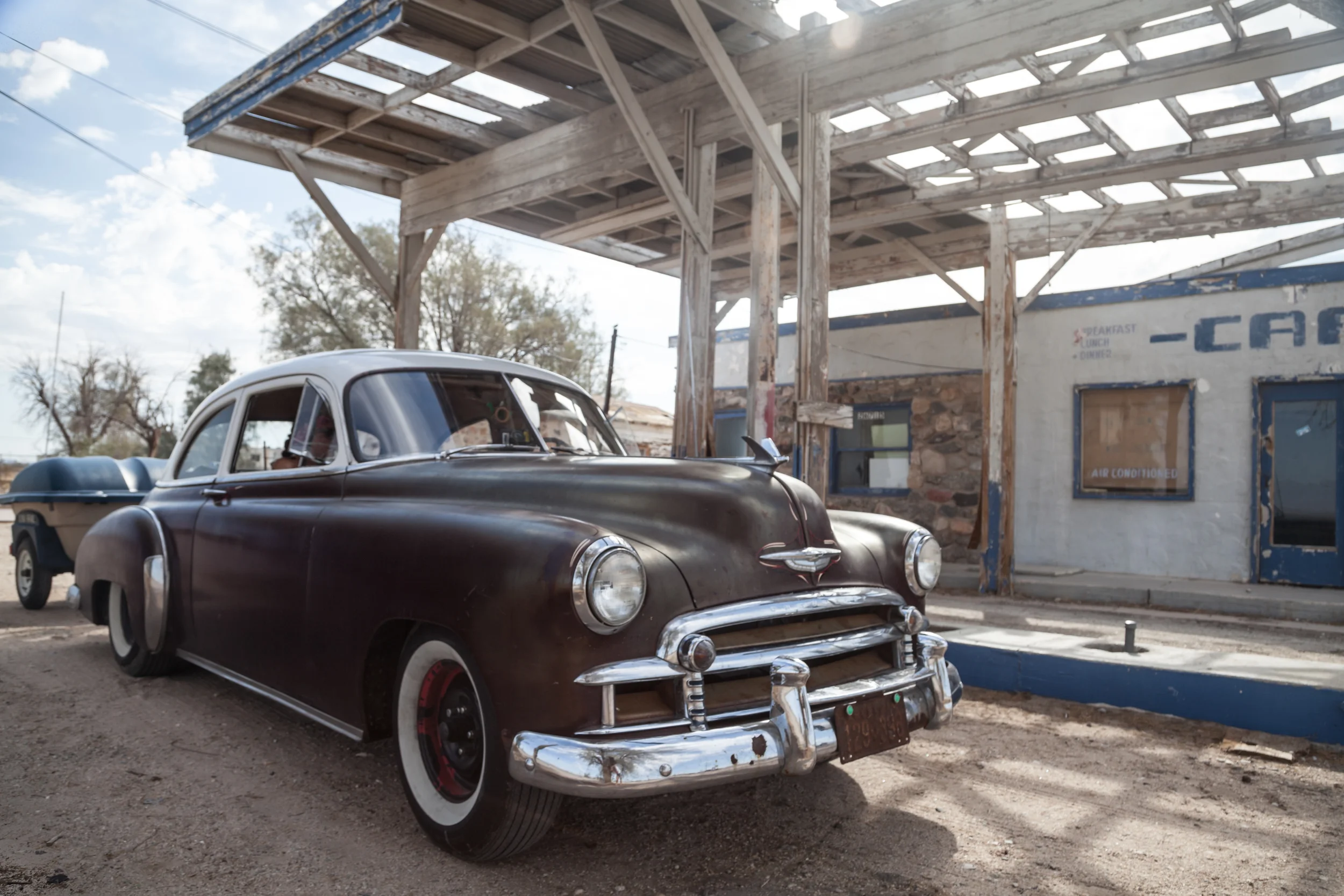 2014_Liz_Leggett_Photography_Alice_goes_to_Bonneville_Truck_Mag-2-3.jpg