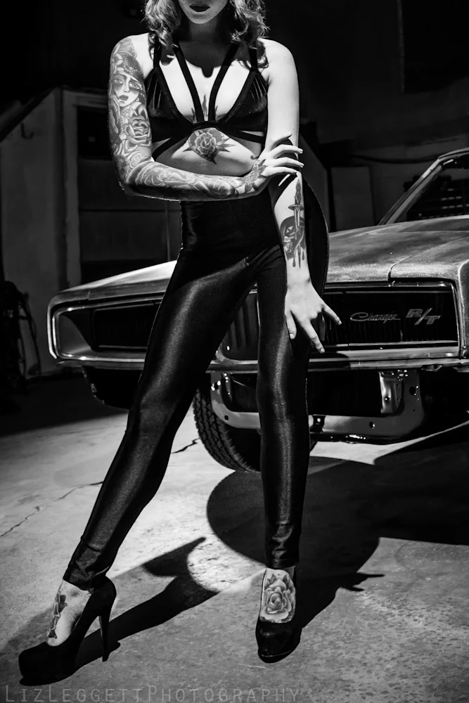 2015_Liz_Leggett_Photography_bare_metal_charger_WATERMARKED-0020.jpg