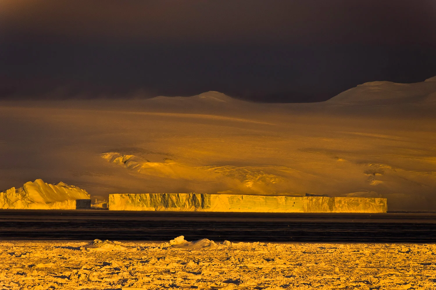 Dawn, Antarctic Sound, Antarctica