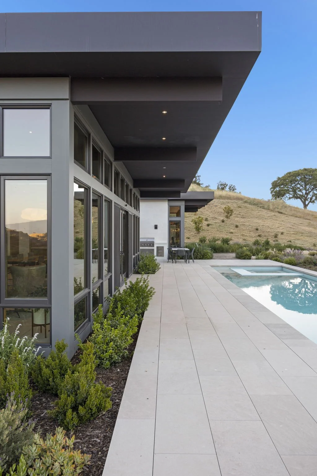 62-web-or-mls-UpmarketMedia_4301Tim-317 (1).jpeg