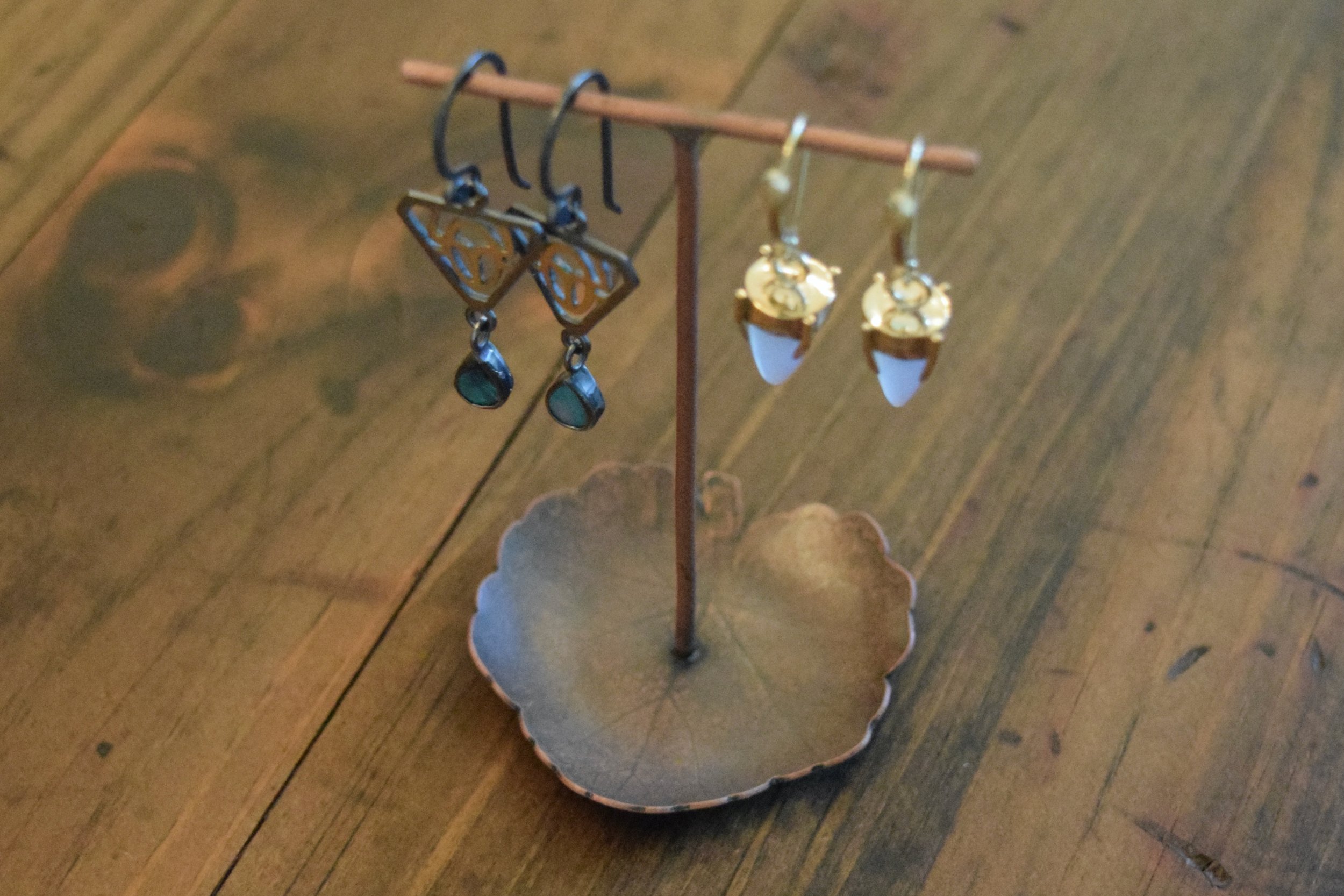 Coral Bell Earring Holder.jpeg