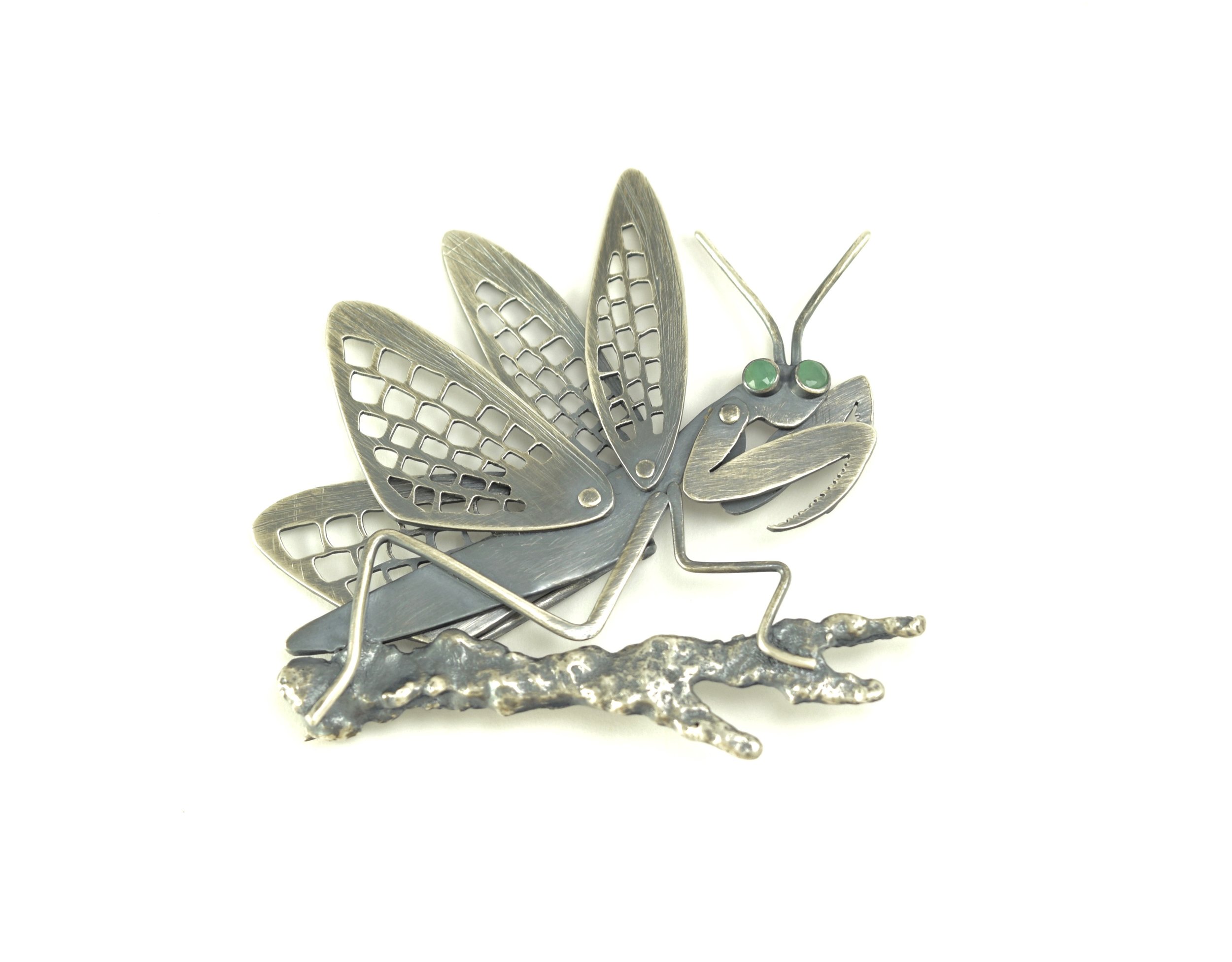 Praying Mantis Brooch (4).jpg