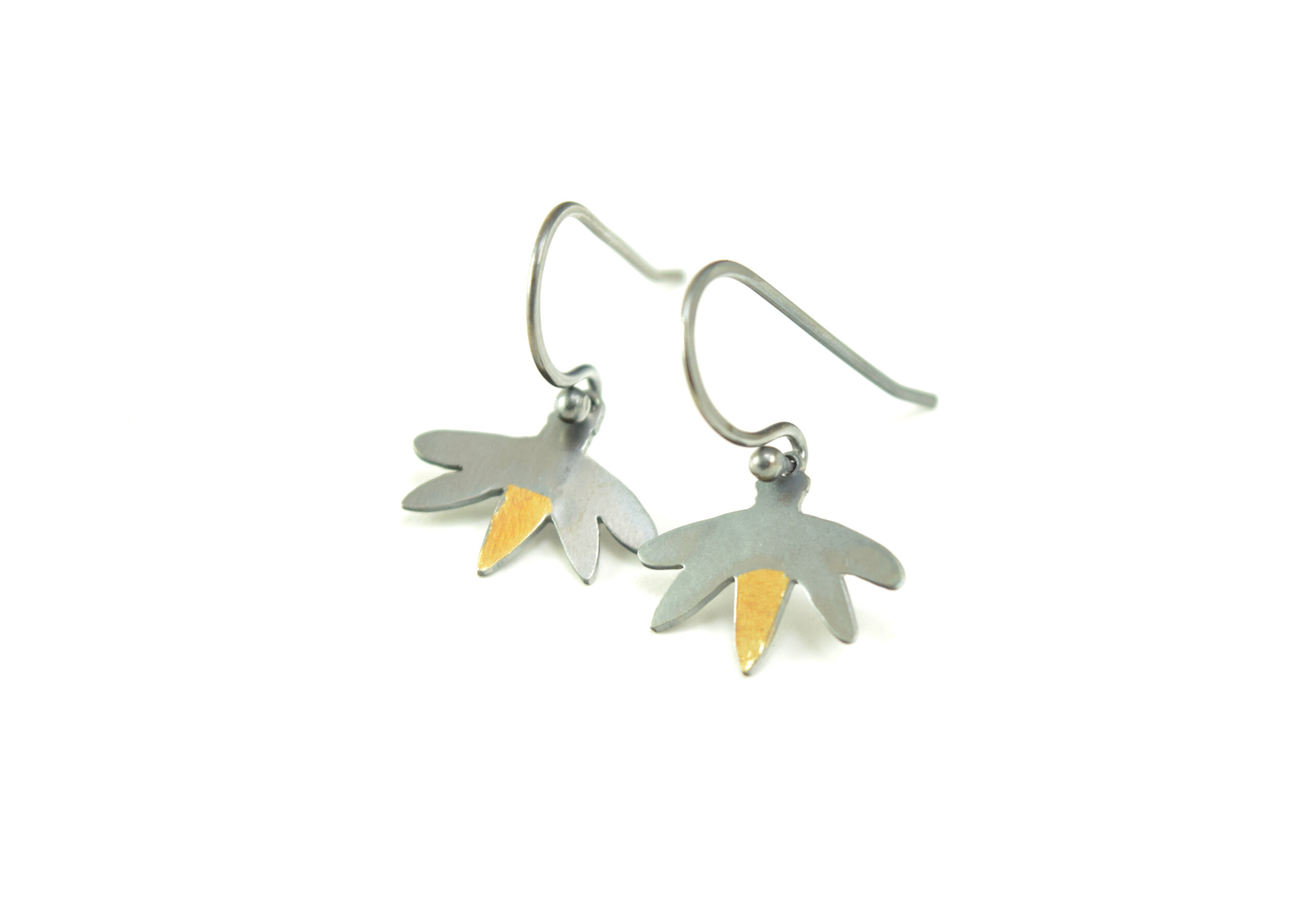 Minimalist Lightning Bug Earrings (3).jpeg