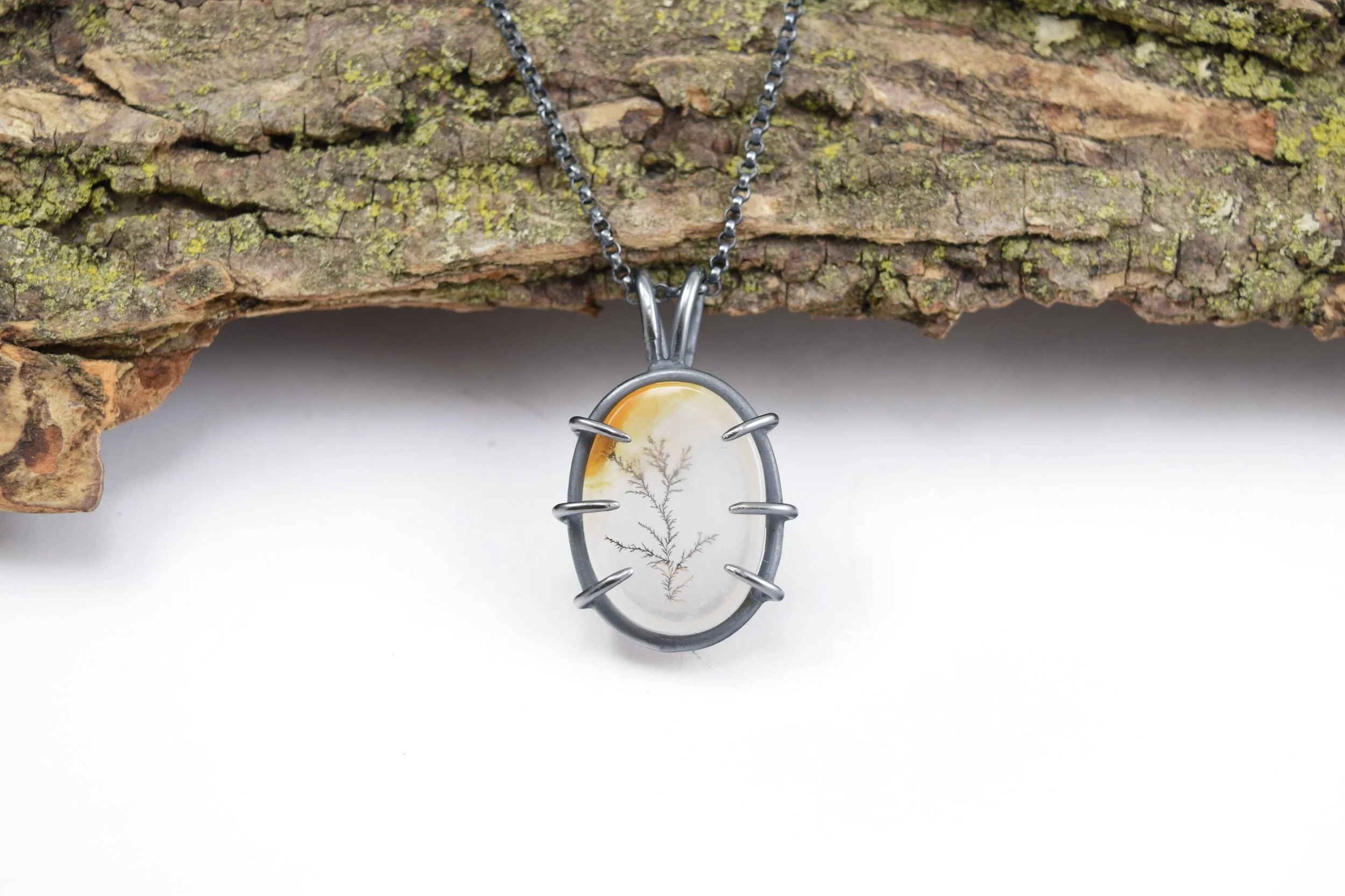 Oval Dendritic Quartz Necklace