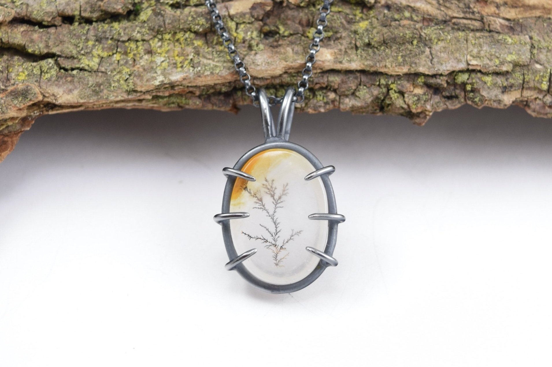 Oval+Dendritic+Quartz+Necklace+%282%29.jpg