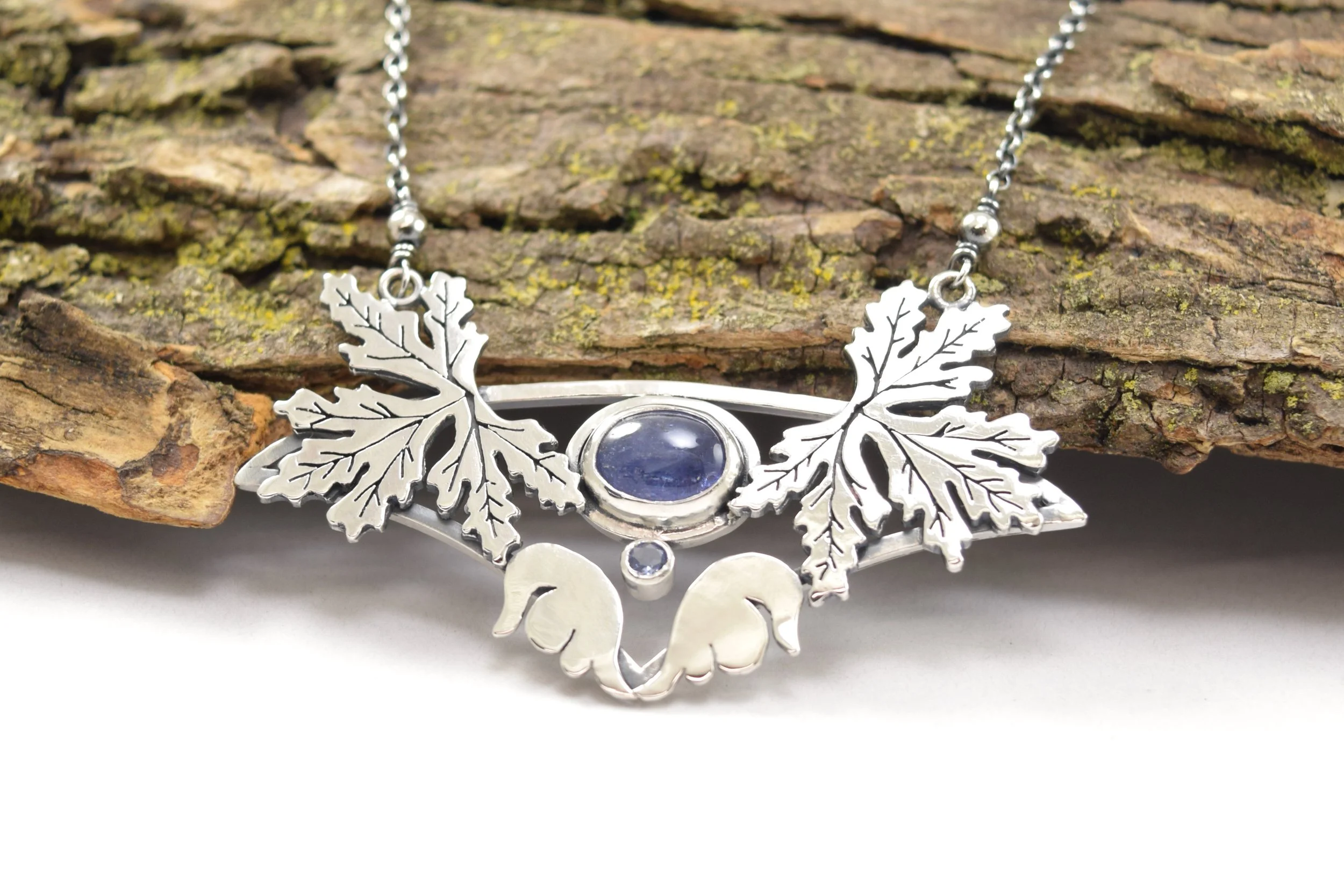 Recreating the Wolfsbane Necklace from 2020
